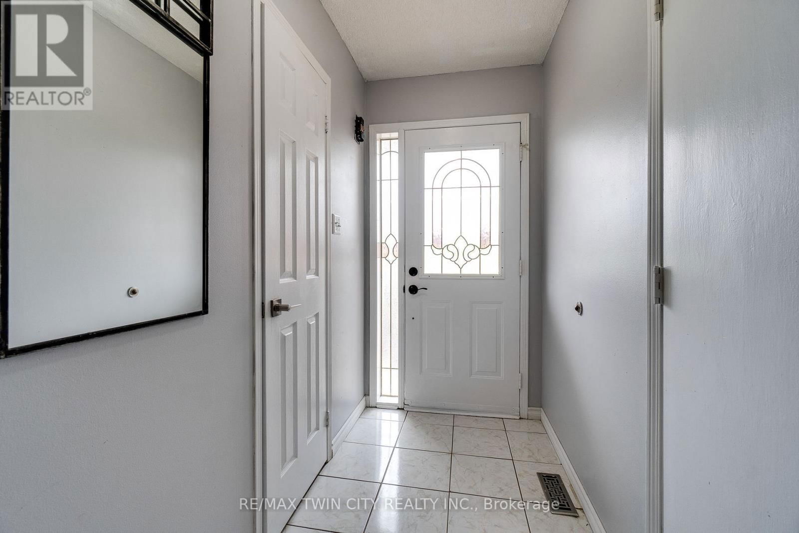 5126 DES JARDINES DRIVE Image 5