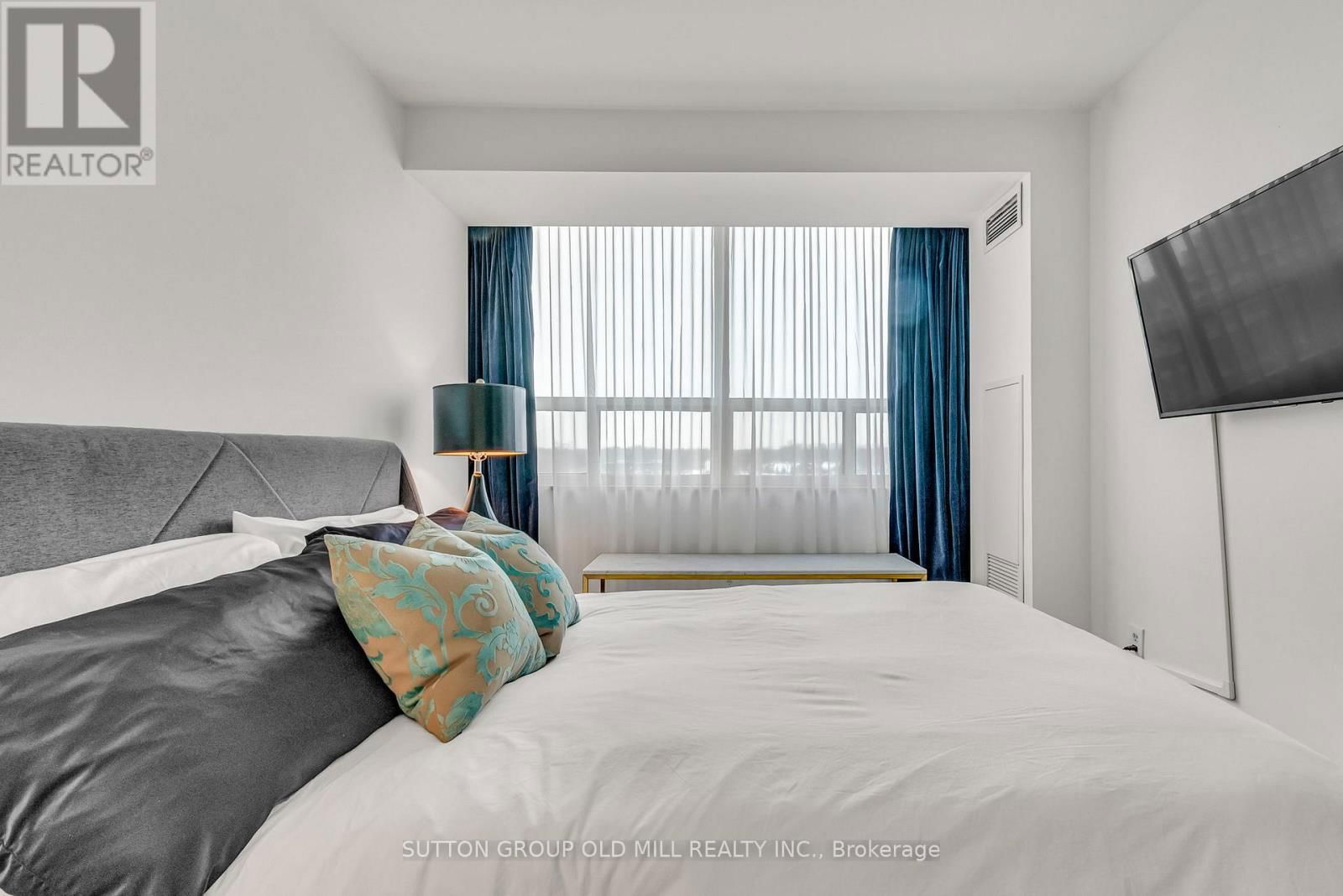 901 - 1320 ISLINGTON AVENUE Image 31