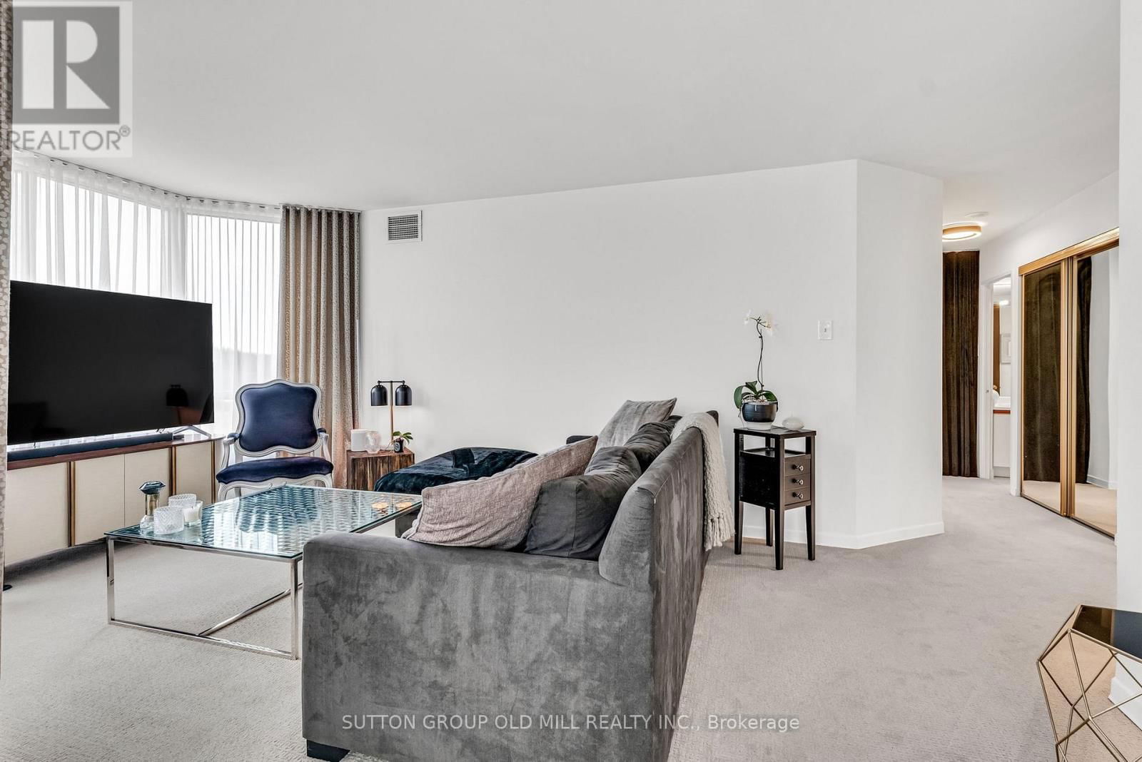901 - 1320 ISLINGTON AVENUE Image 6