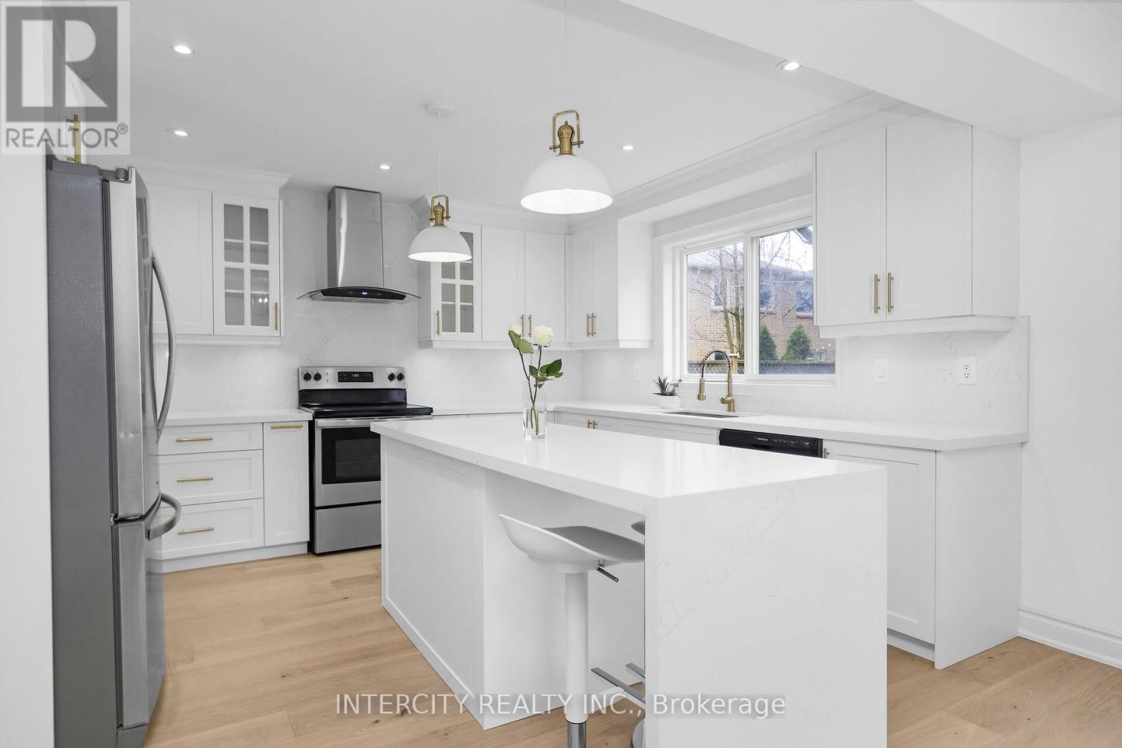 1466 PARISH LANE Image 12