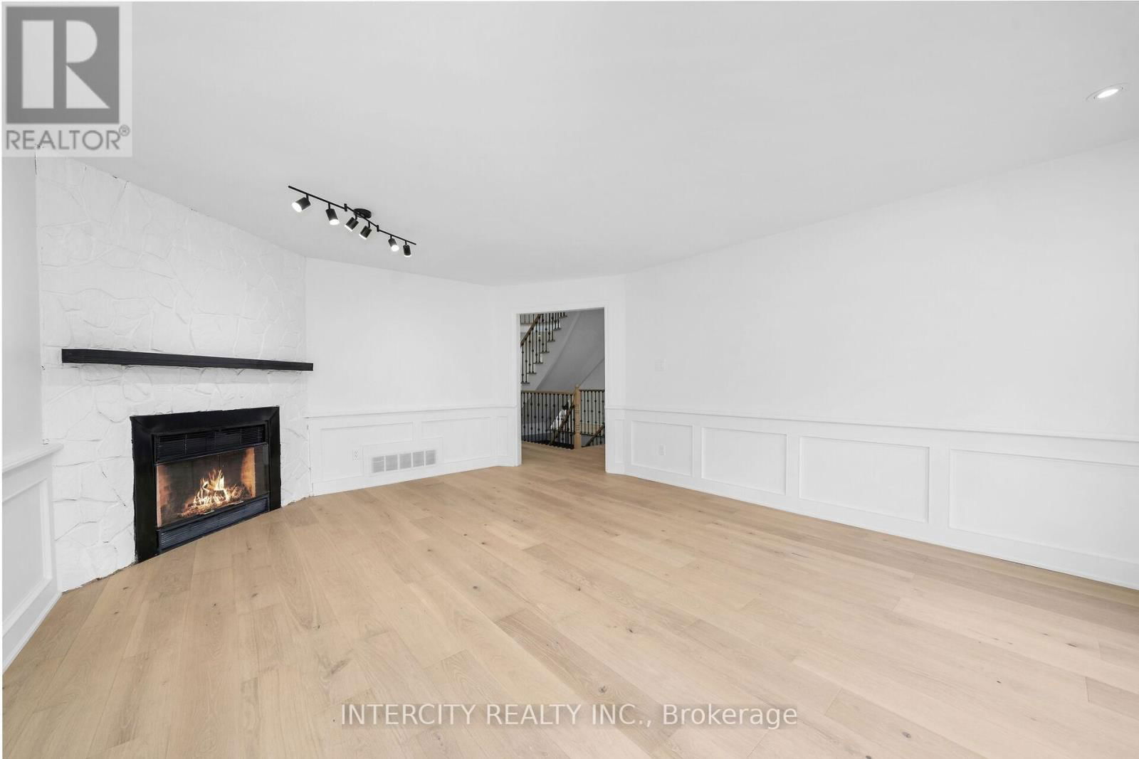 1466 PARISH LANE Image 18