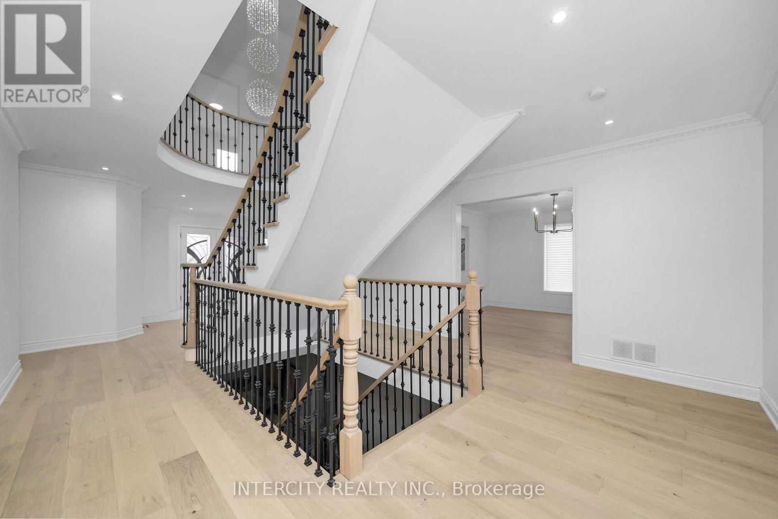1466 PARISH LANE Image 23