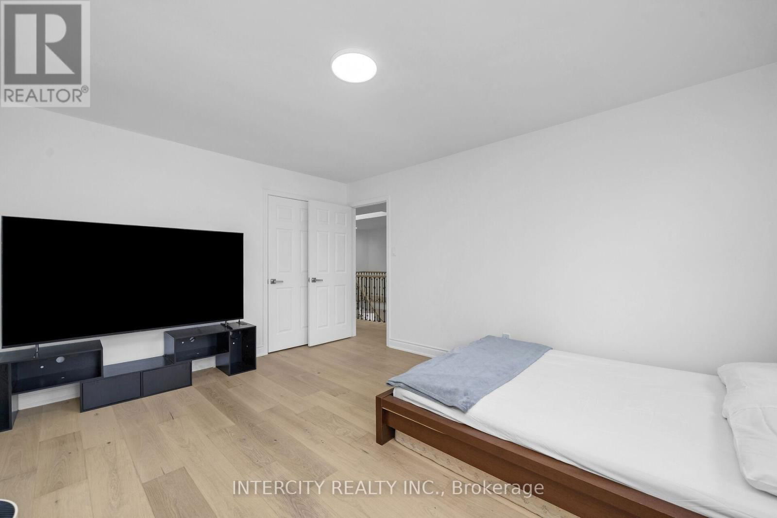 1466 PARISH LANE Image 35