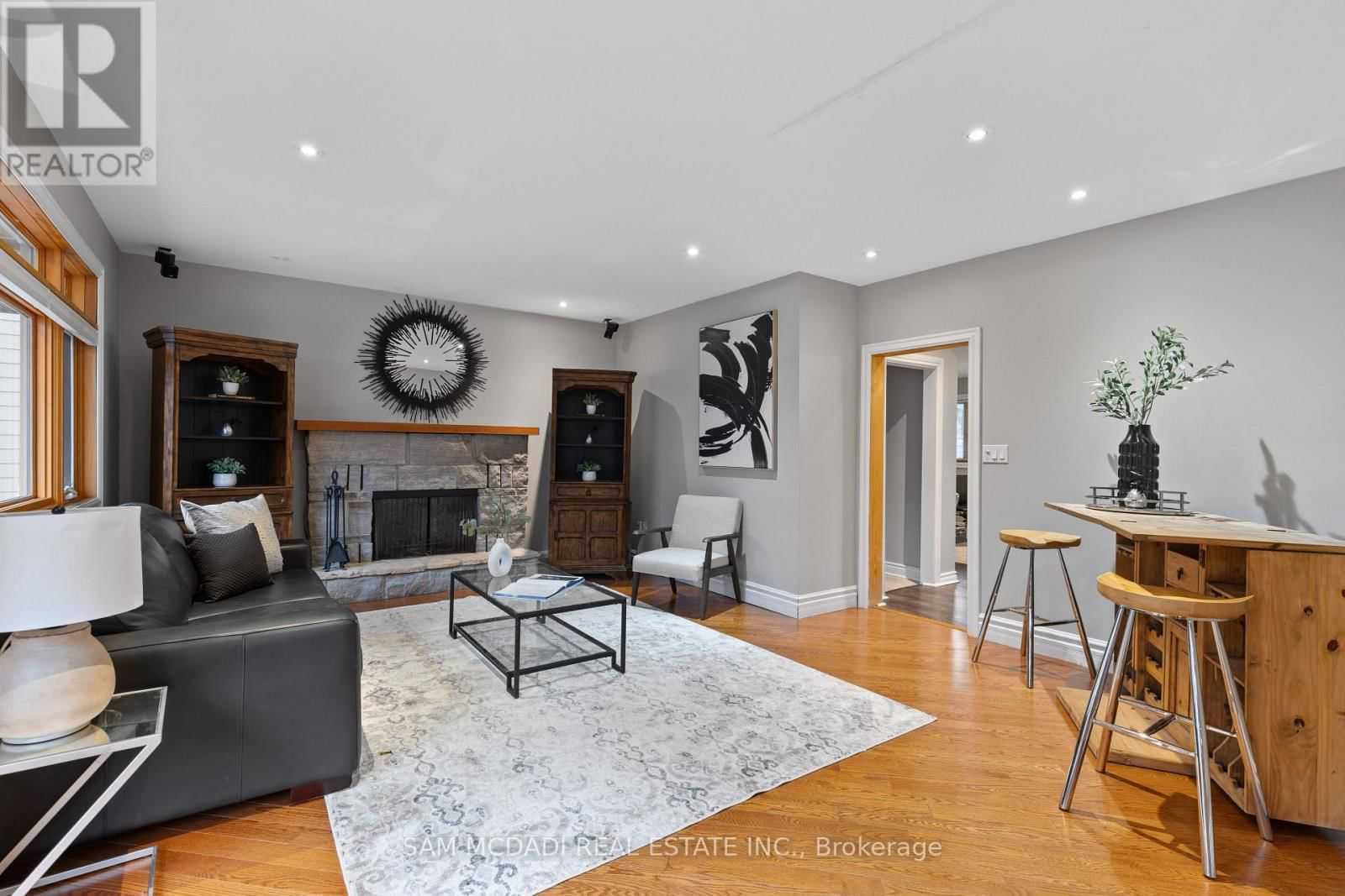 690 MEADOW WOOD ROAD Image 16