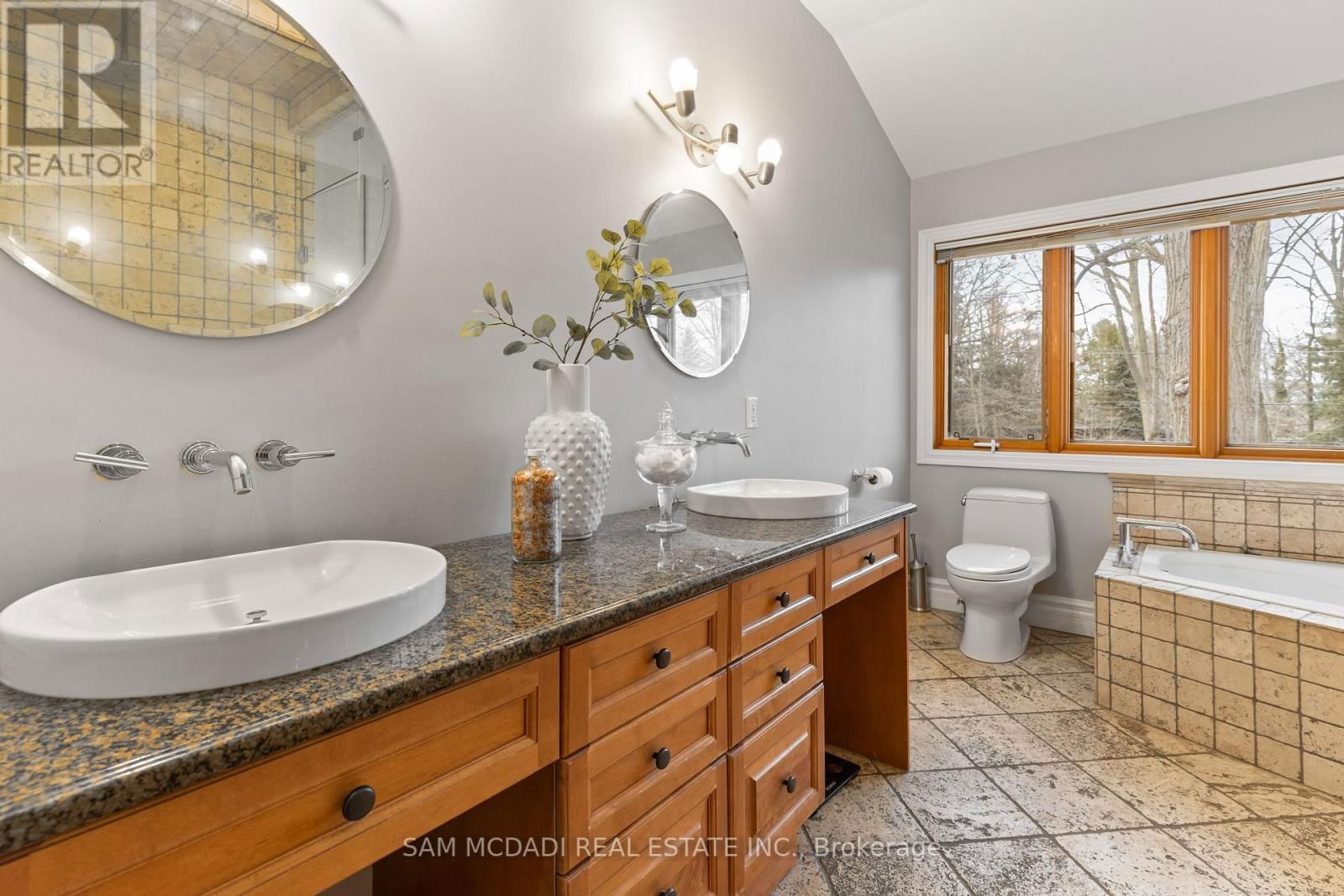 690 MEADOW WOOD ROAD Image 22