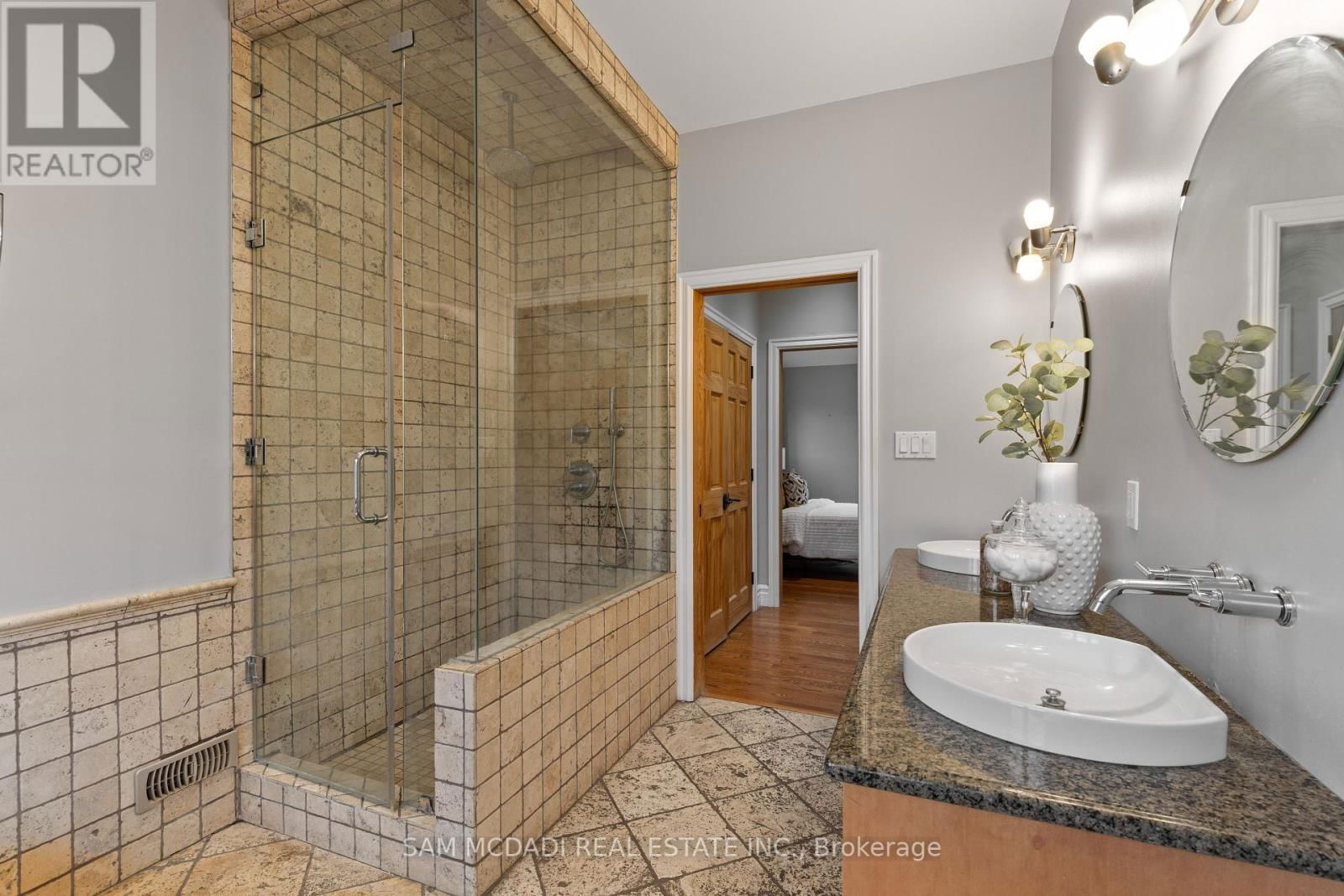 690 MEADOW WOOD ROAD Image 23