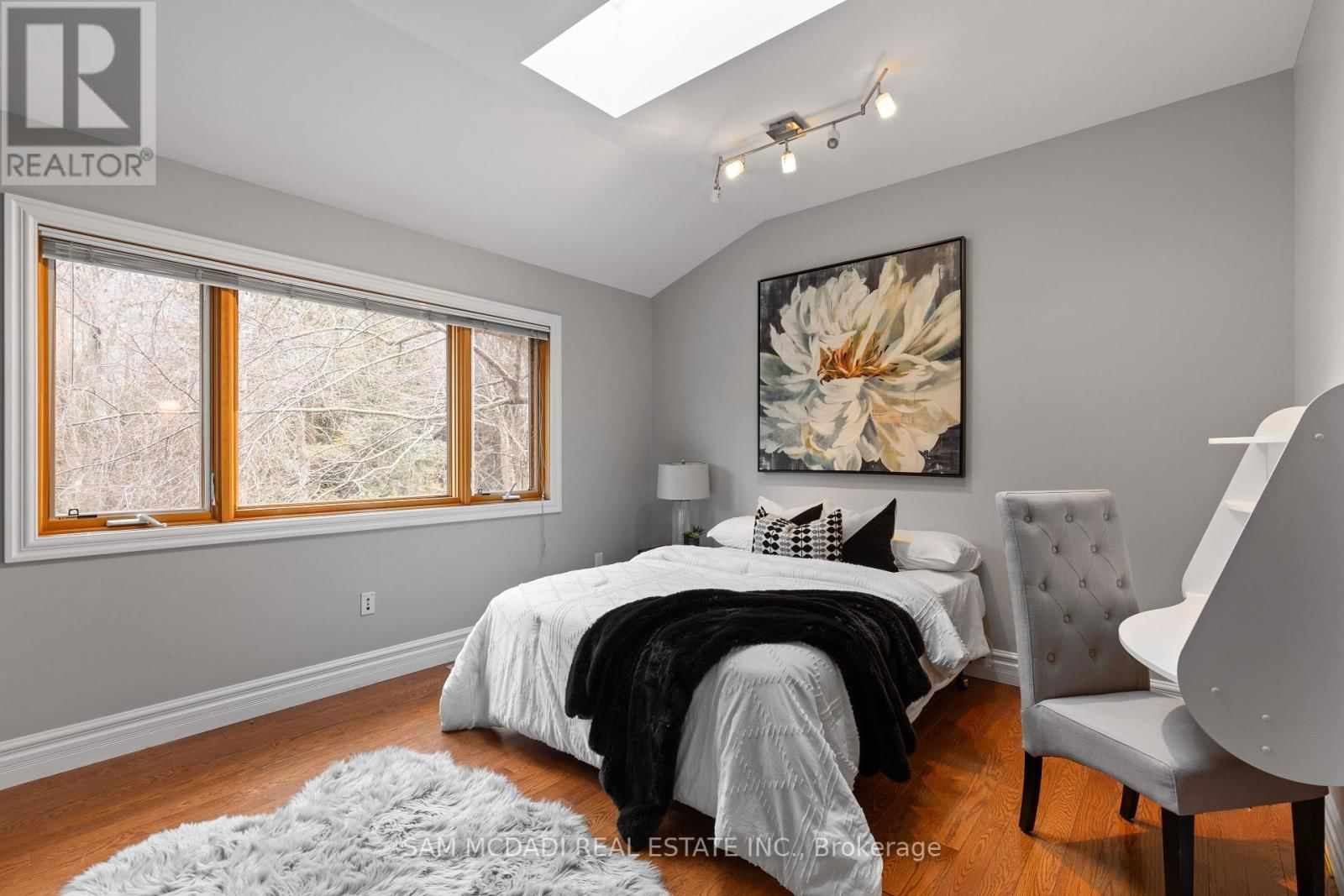 690 MEADOW WOOD ROAD Image 24