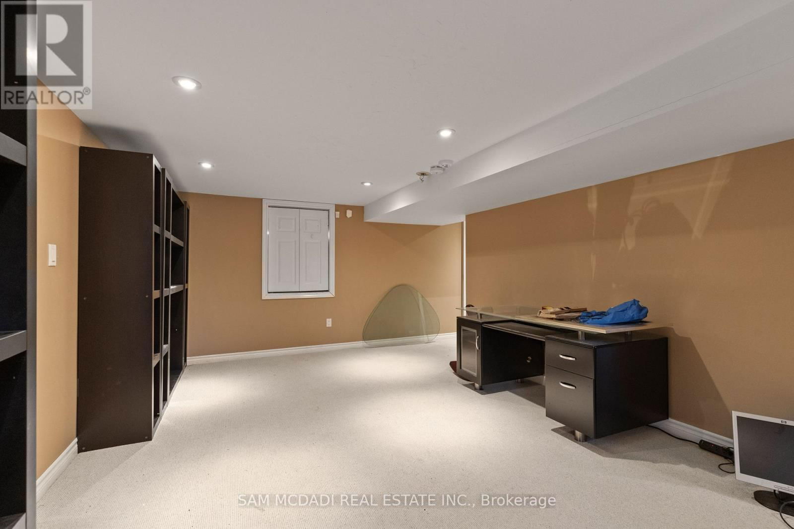690 MEADOW WOOD ROAD Image 30