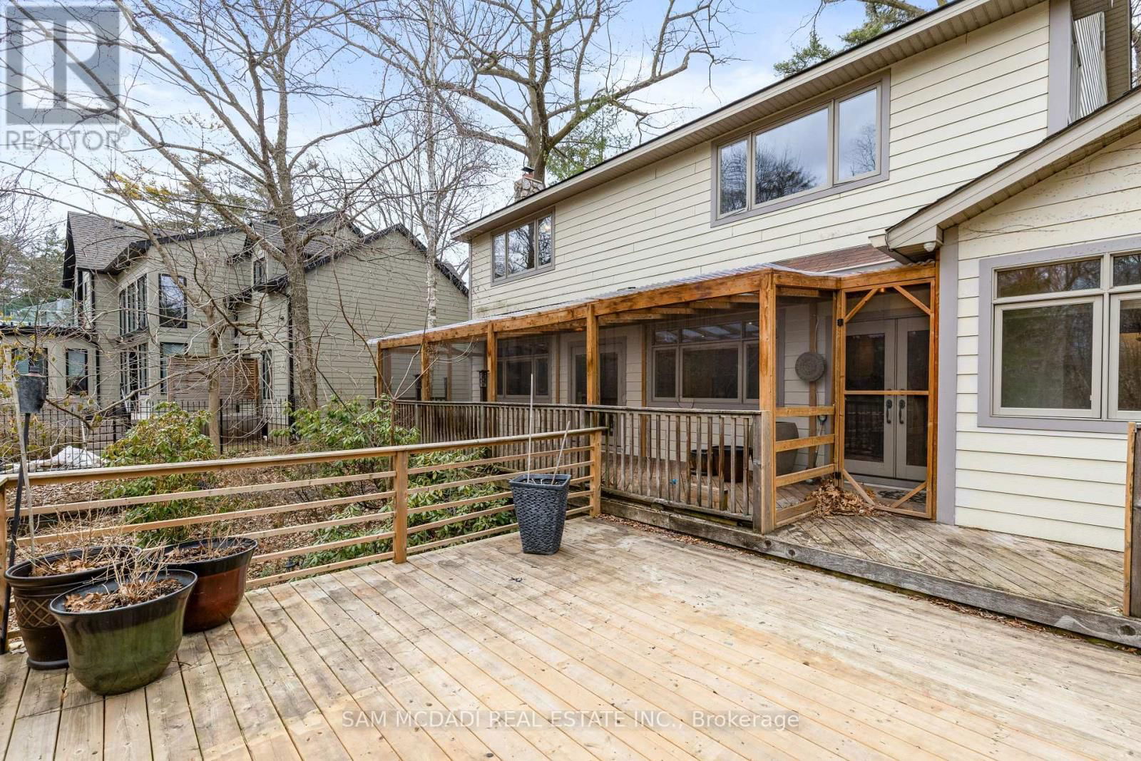 690 MEADOW WOOD ROAD Image 32
