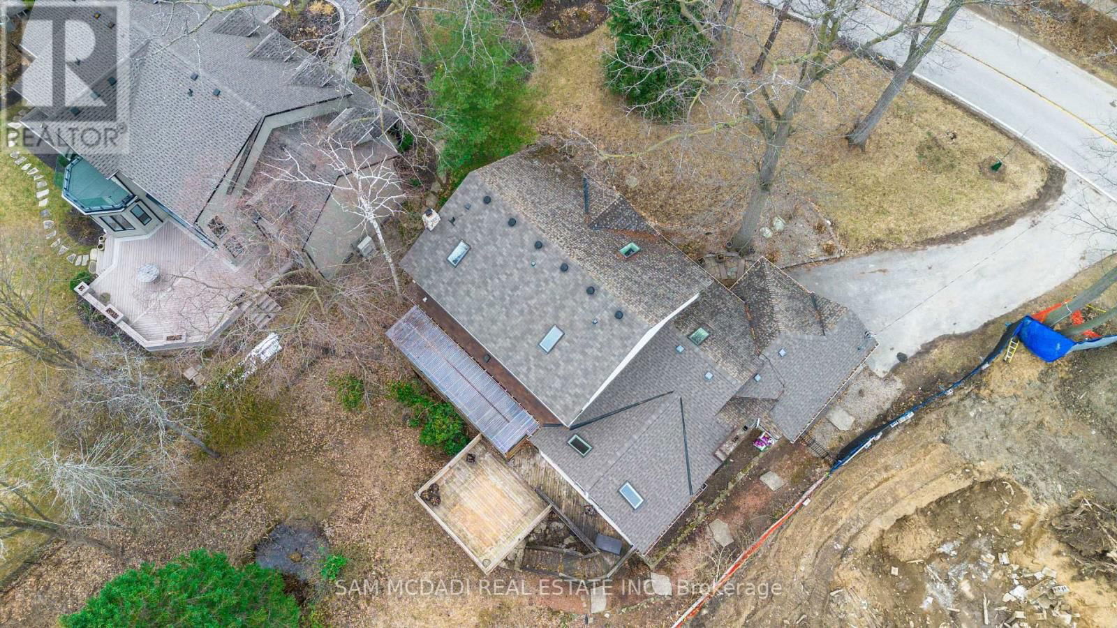 690 MEADOW WOOD ROAD Image 38