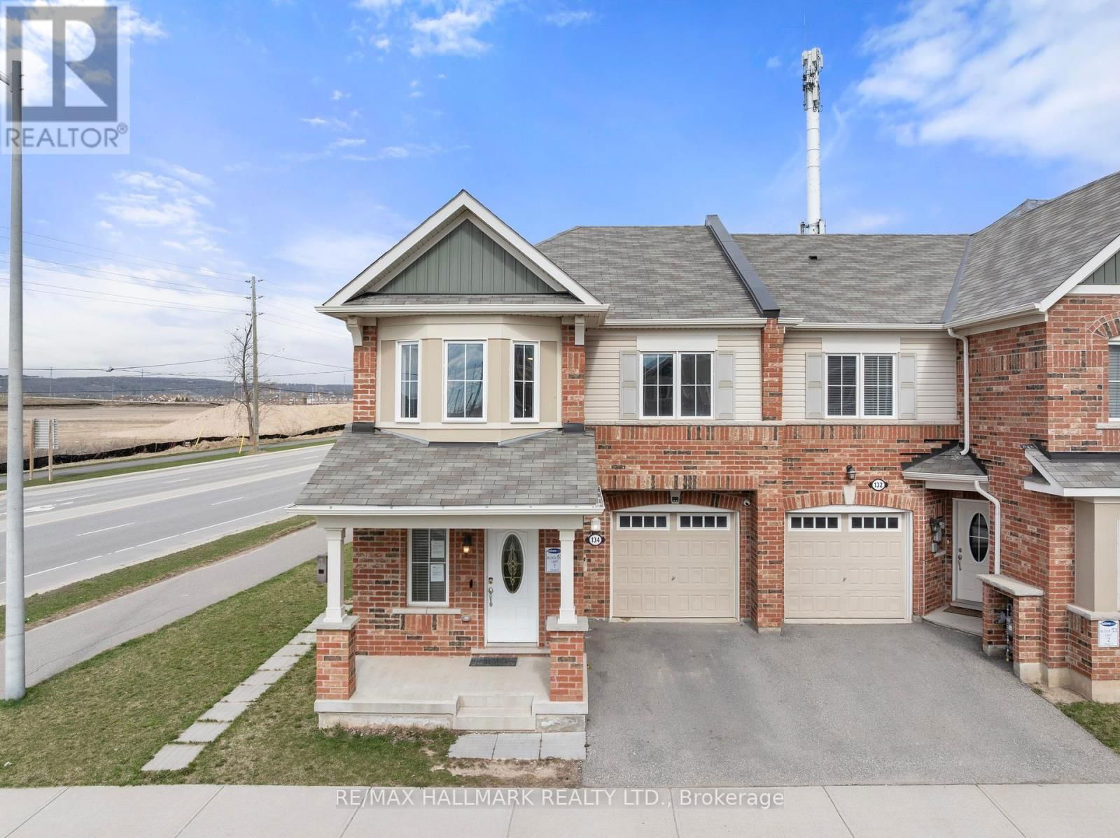 134 LEMIEUX COURT Image 1