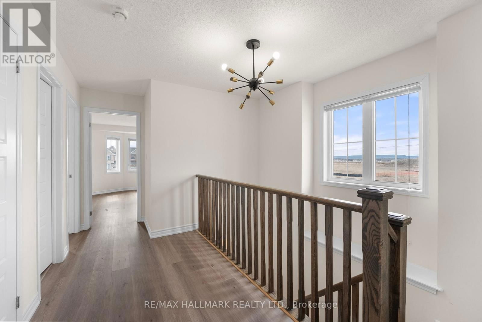 134 LEMIEUX COURT Image 18