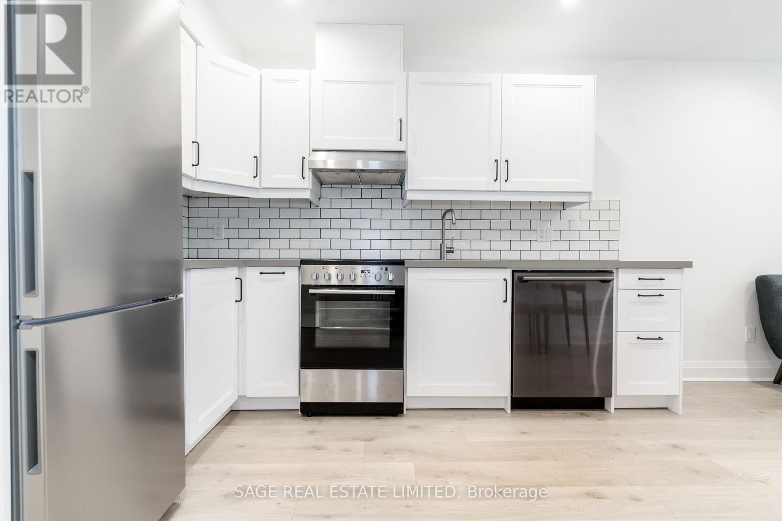 2 - 2413 DUNDAS STREET WEST Image 7