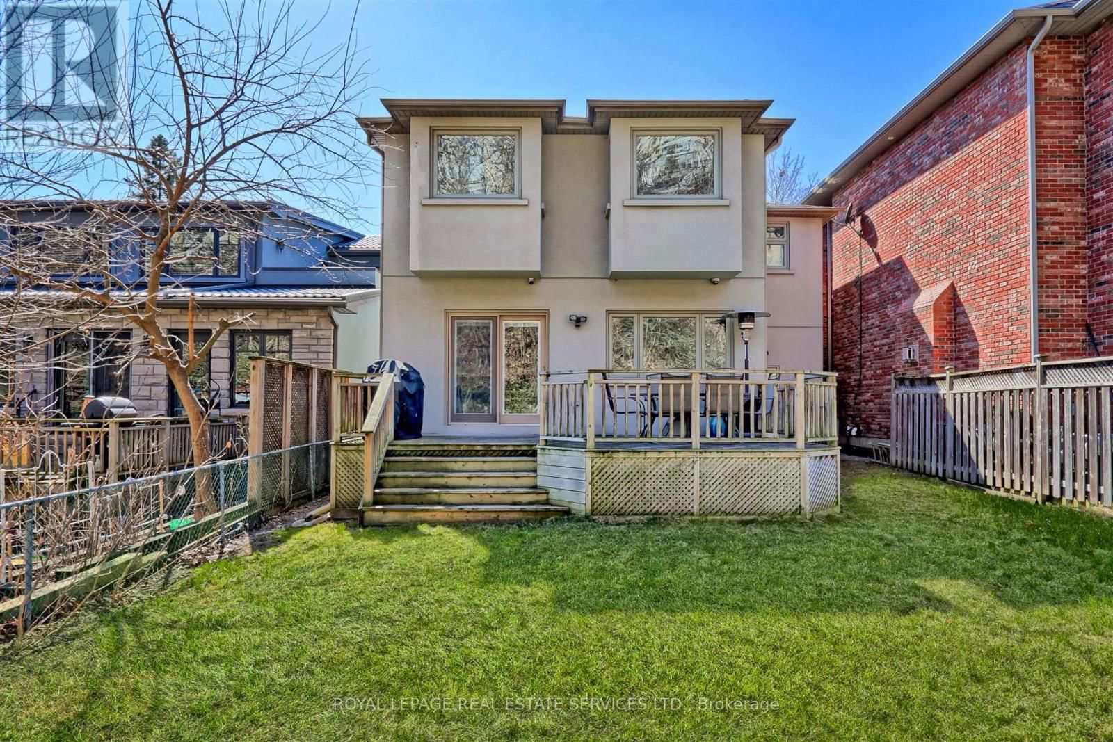 17 WORTHINGTON CRESCENT Image 40