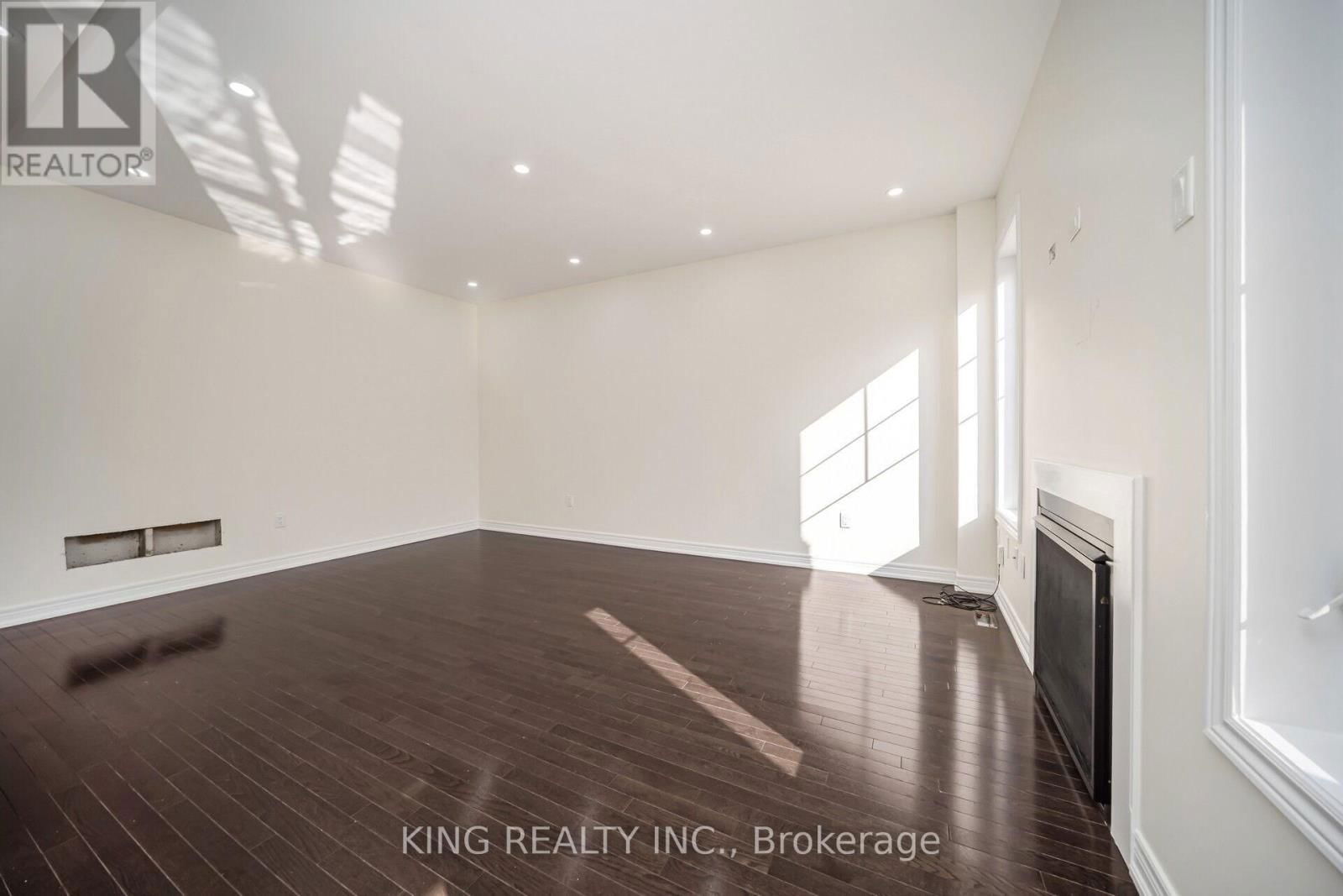 52 HAVERSTOCK CRESCENT Image 15