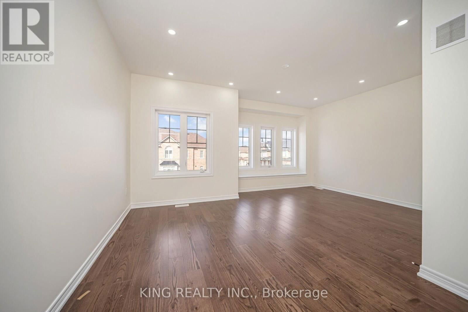 52 HAVERSTOCK CRESCENT Image 20