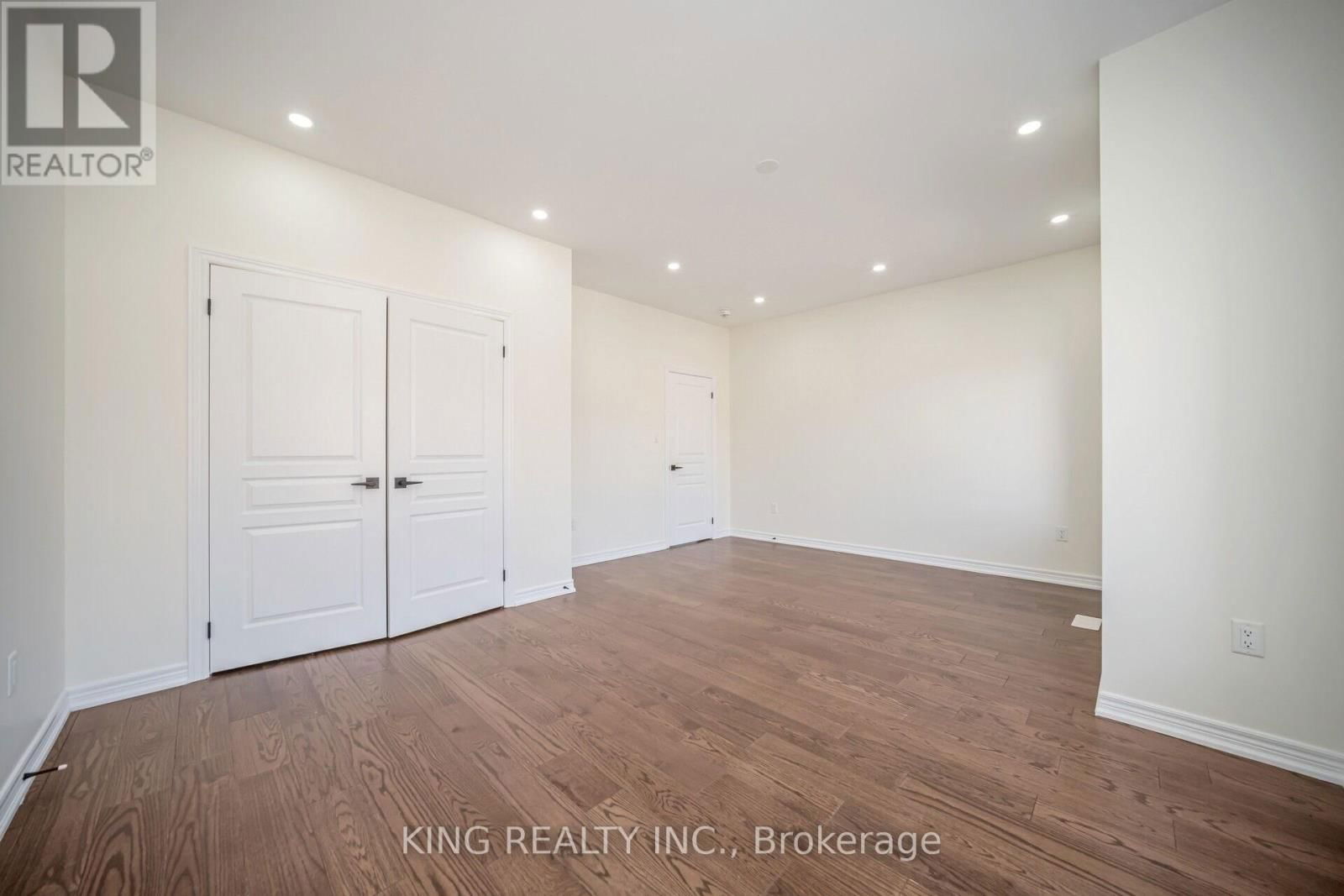 52 HAVERSTOCK CRESCENT Image 22