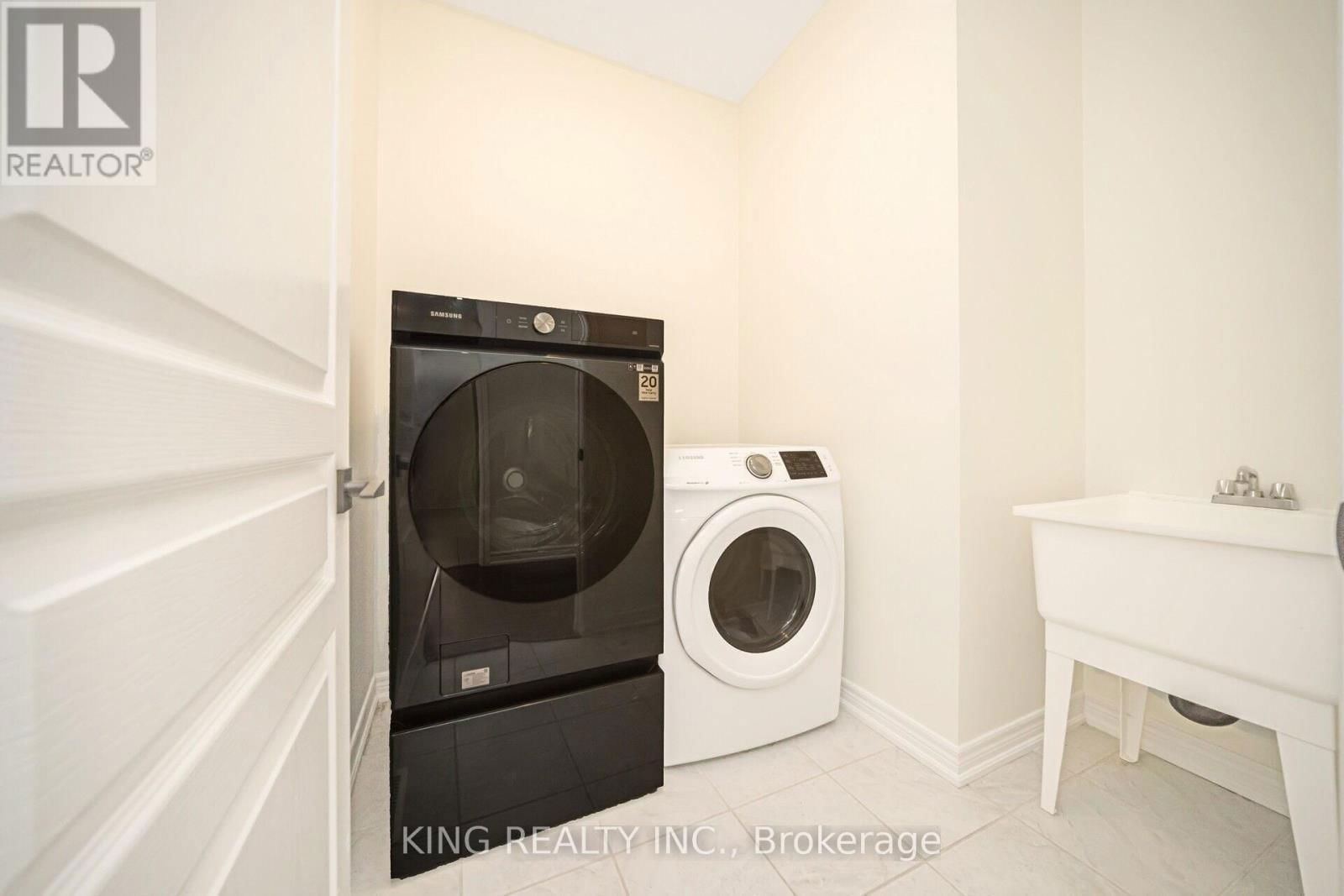 52 HAVERSTOCK CRESCENT Image 29