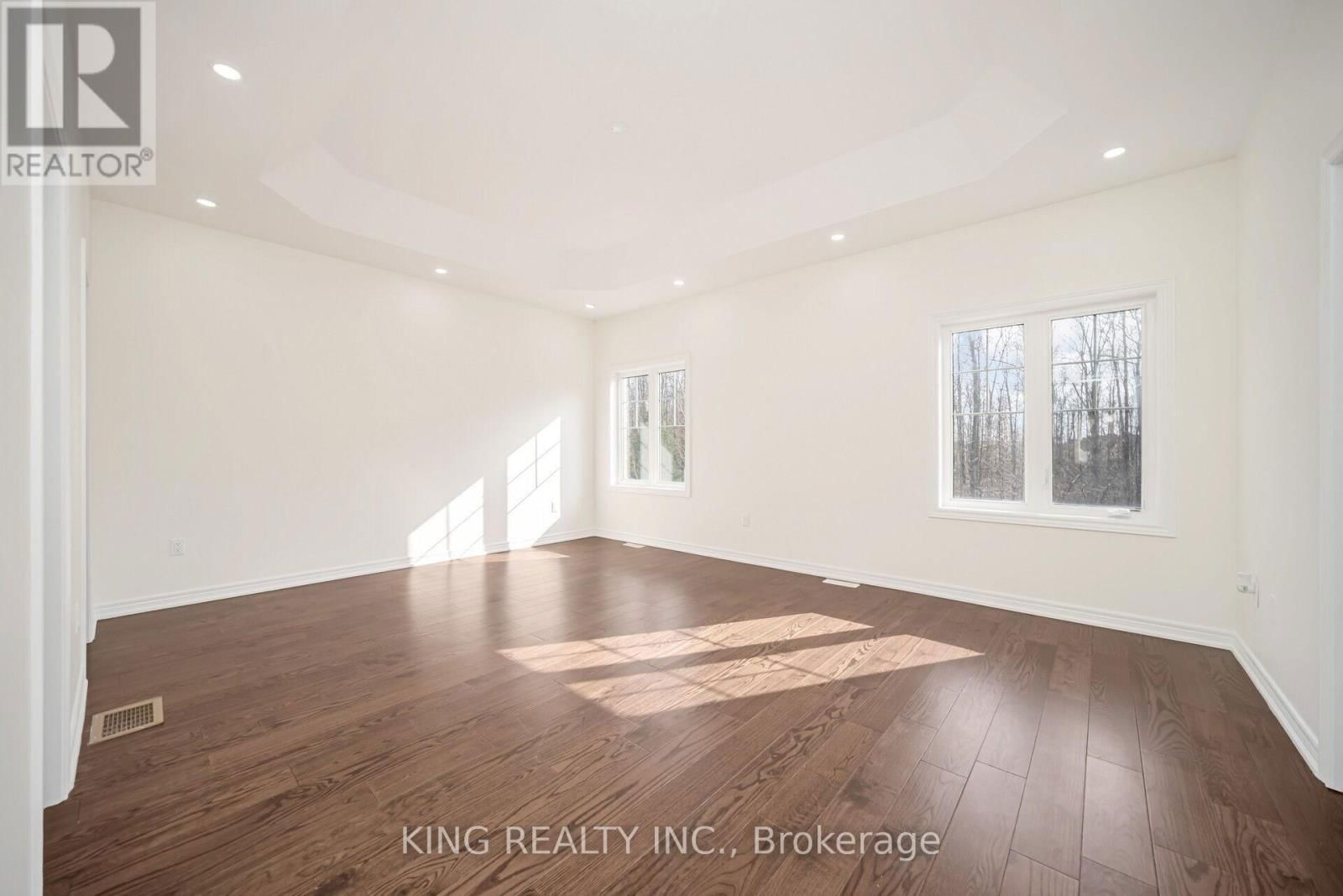 52 HAVERSTOCK CRESCENT Image 31