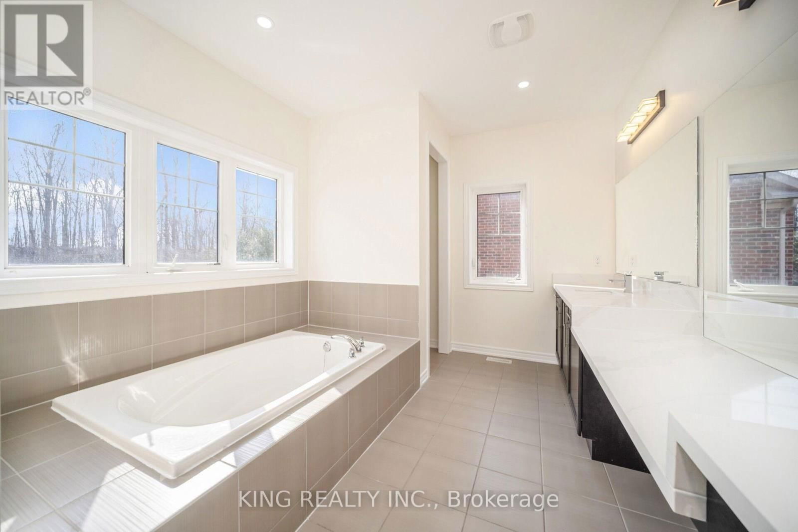 52 HAVERSTOCK CRESCENT Image 34