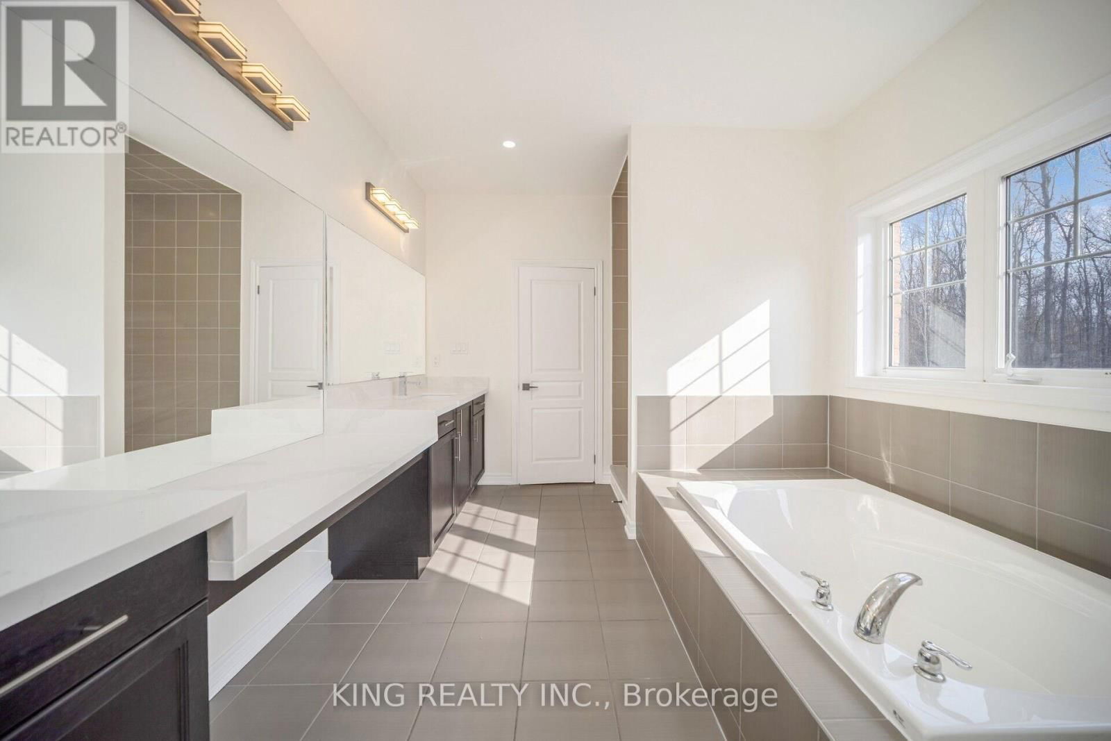 52 HAVERSTOCK CRESCENT Image 35