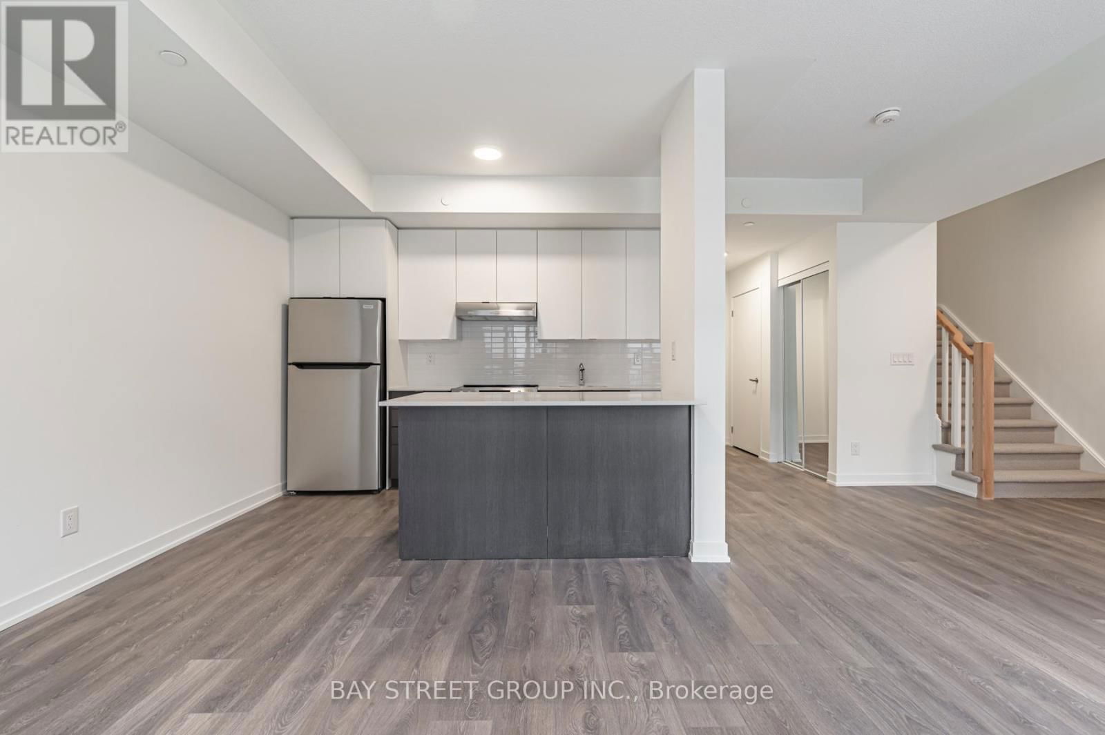 211 - 145 CANON JACKSON DRIVE Image 10