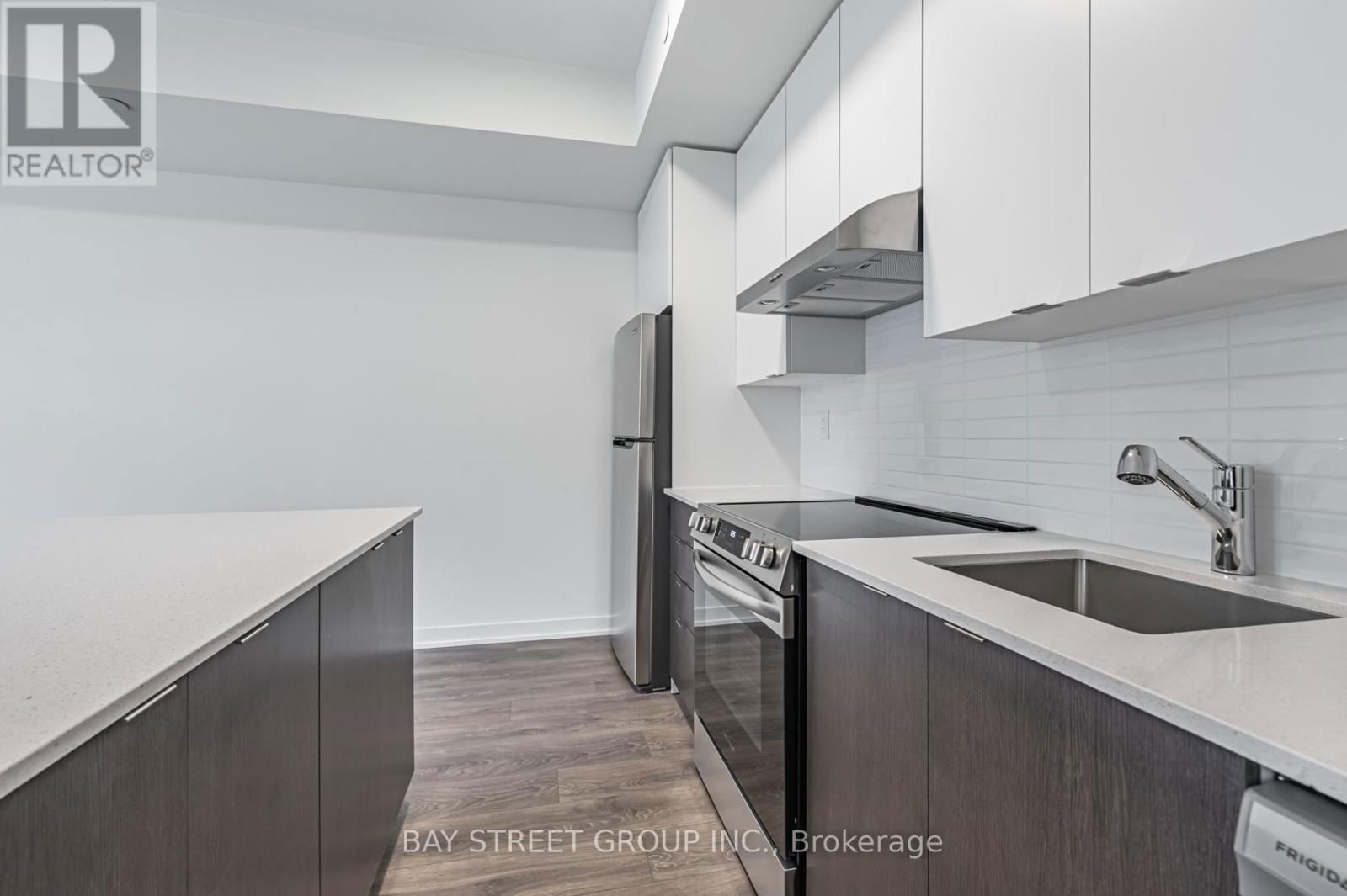211 - 145 CANON JACKSON DRIVE Image 13