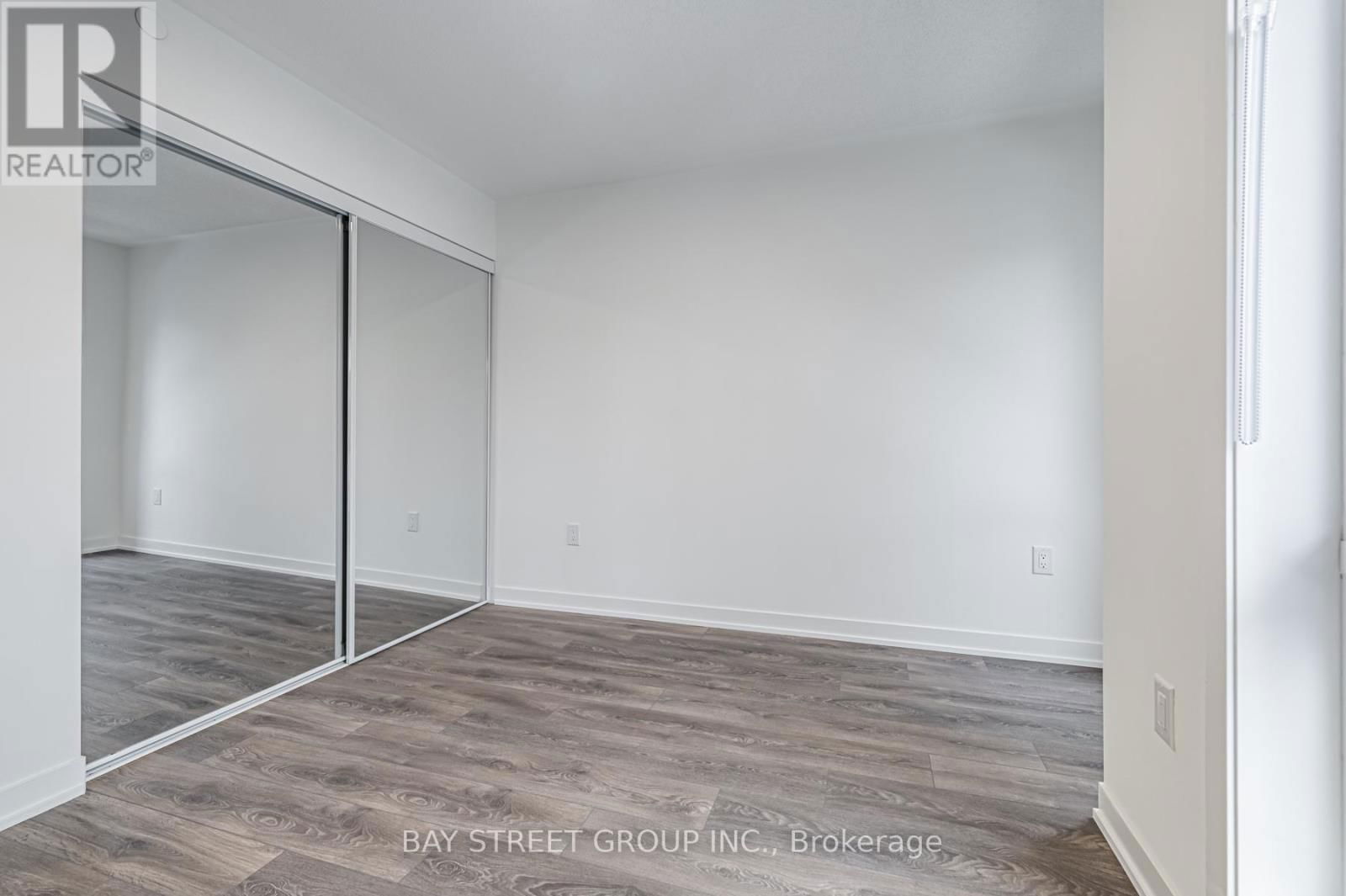 211 - 145 CANON JACKSON DRIVE Image 25
