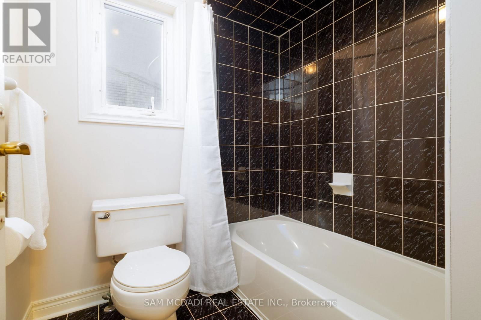 5198 FOREST RIDGE DRIVE Image 26