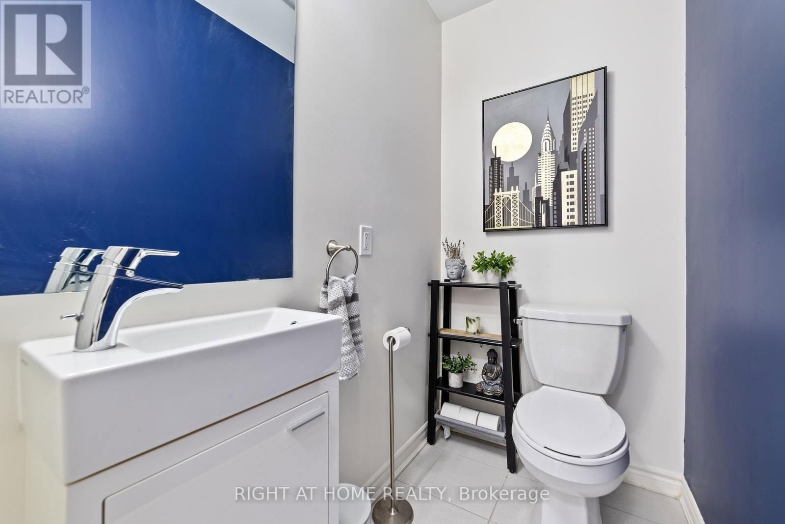 2 - 1155 STROUD LANE Image 13
