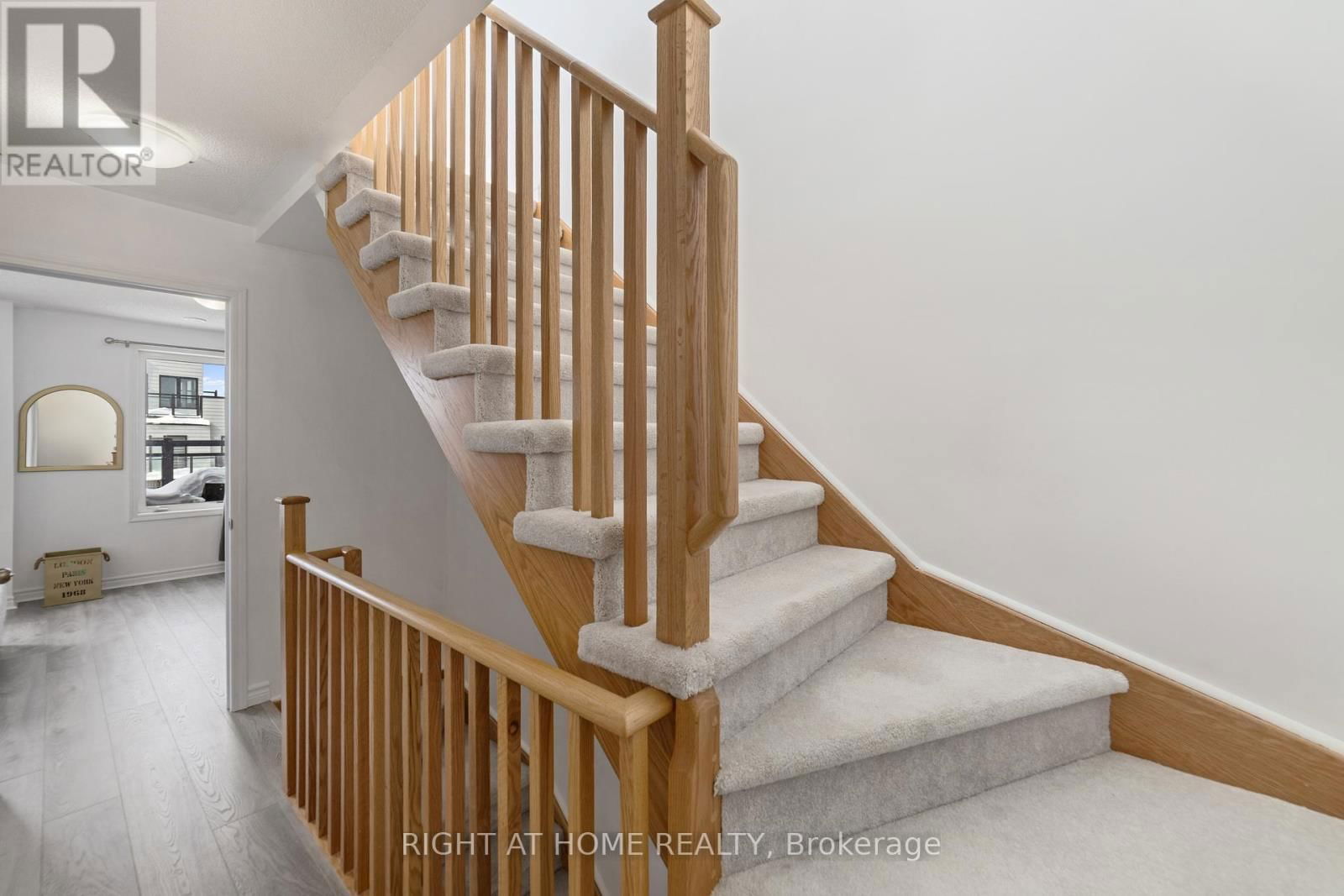 2 - 1155 STROUD LANE Image 25