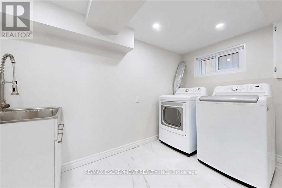 2368 CAVENDISH DRIVE Image 34
