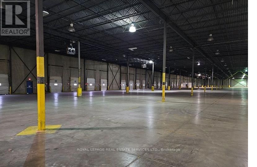 2600 NORTH PARK DRIVE Image 2