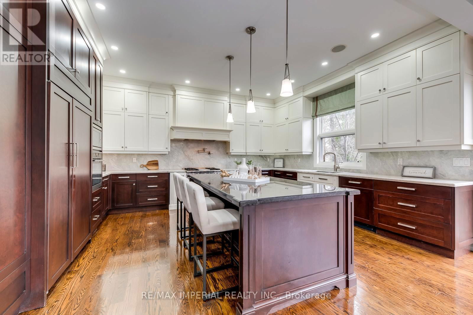 409 VALLEY DRIVE Image 15