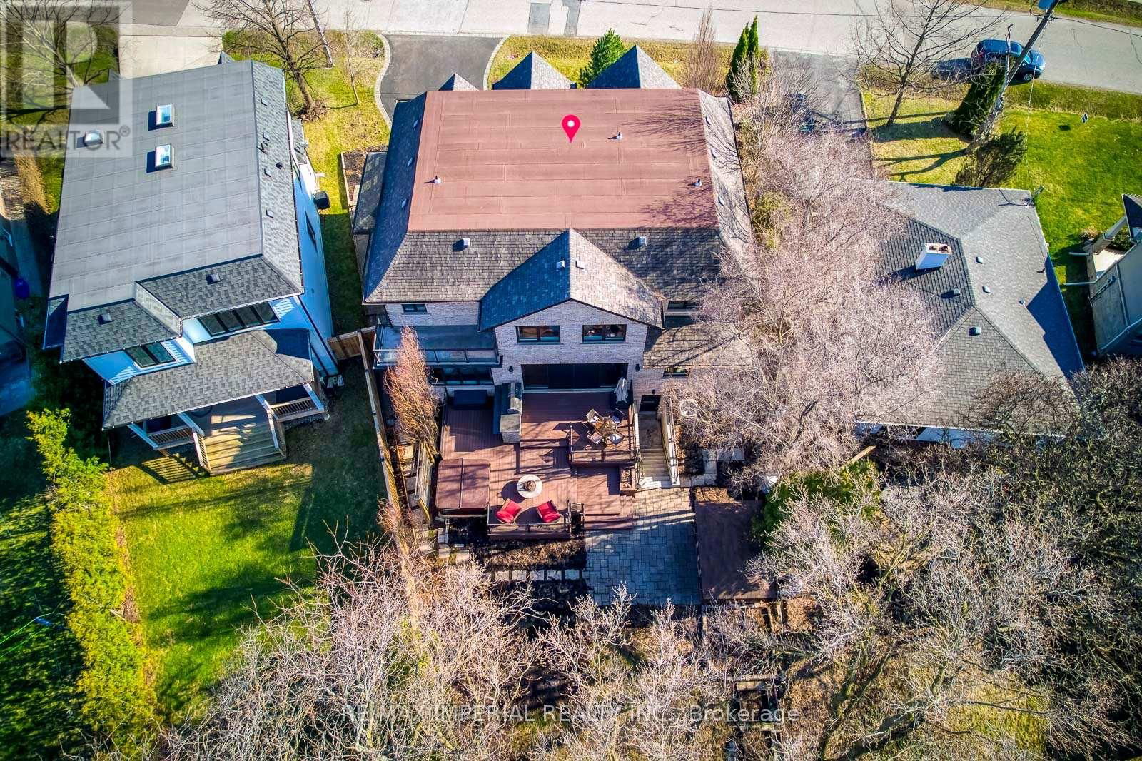 409 VALLEY DRIVE Image 2