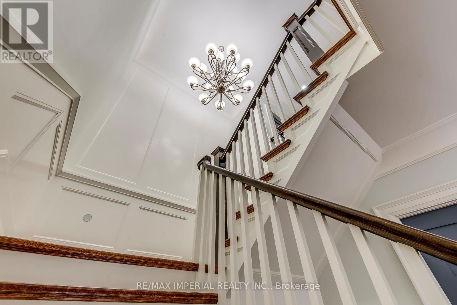 409 VALLEY DRIVE Image 23