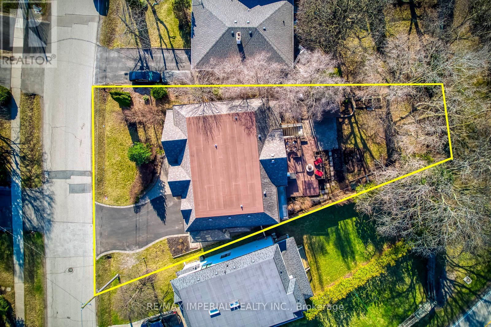 409 VALLEY DRIVE Image 3
