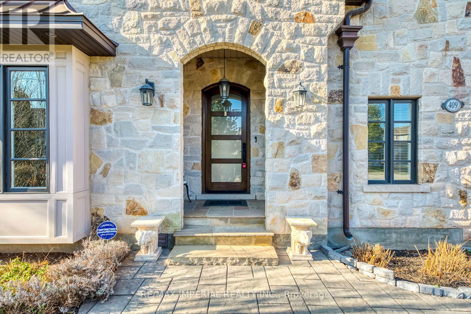 409 VALLEY DRIVE Image 7