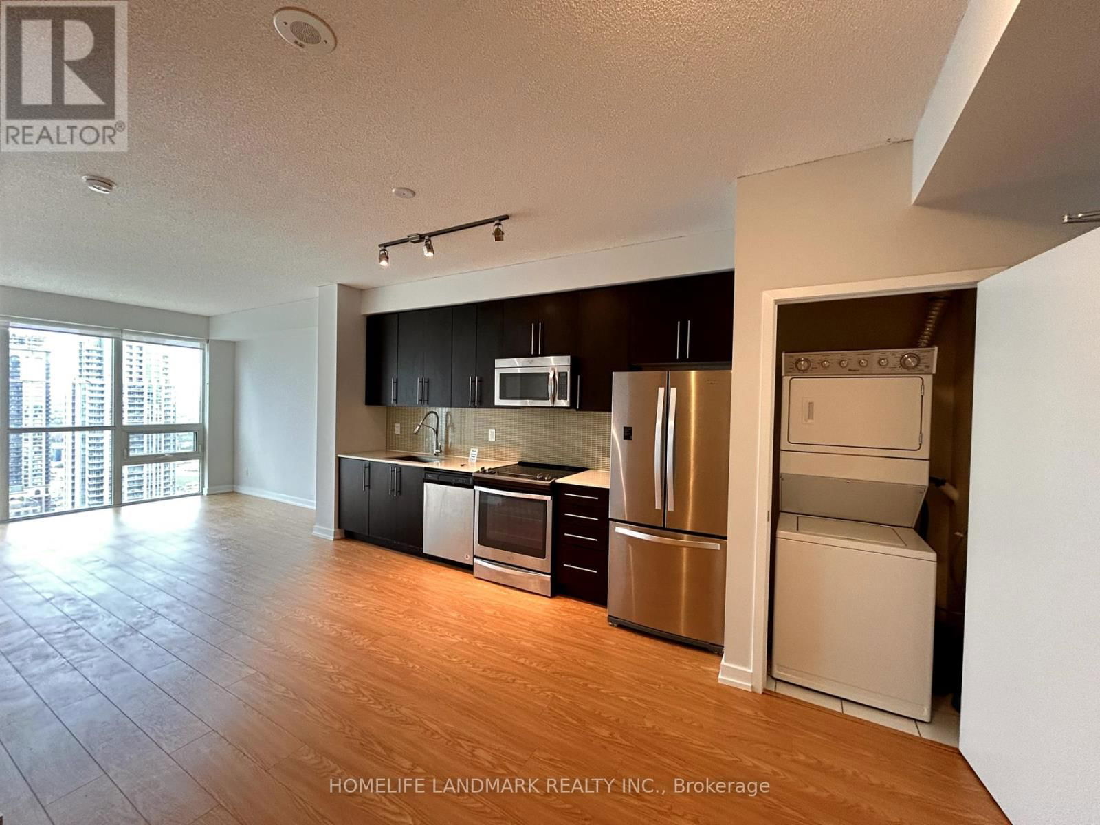 3006 - 510 CURRAN PLACE Image 3