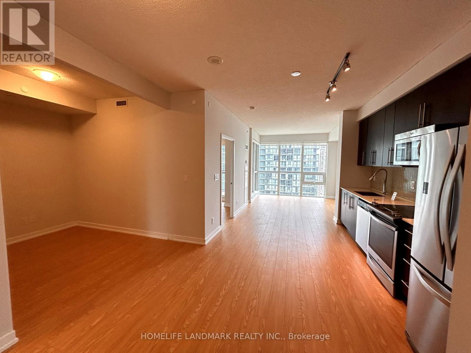 3006 - 510 CURRAN PLACE Image 4