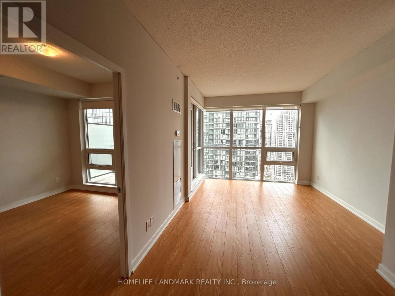 3006 - 510 CURRAN PLACE Image 9