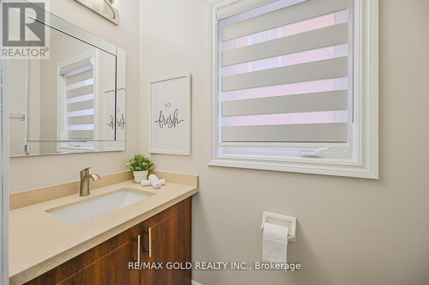 37 REDWILLOW ROAD Image 16