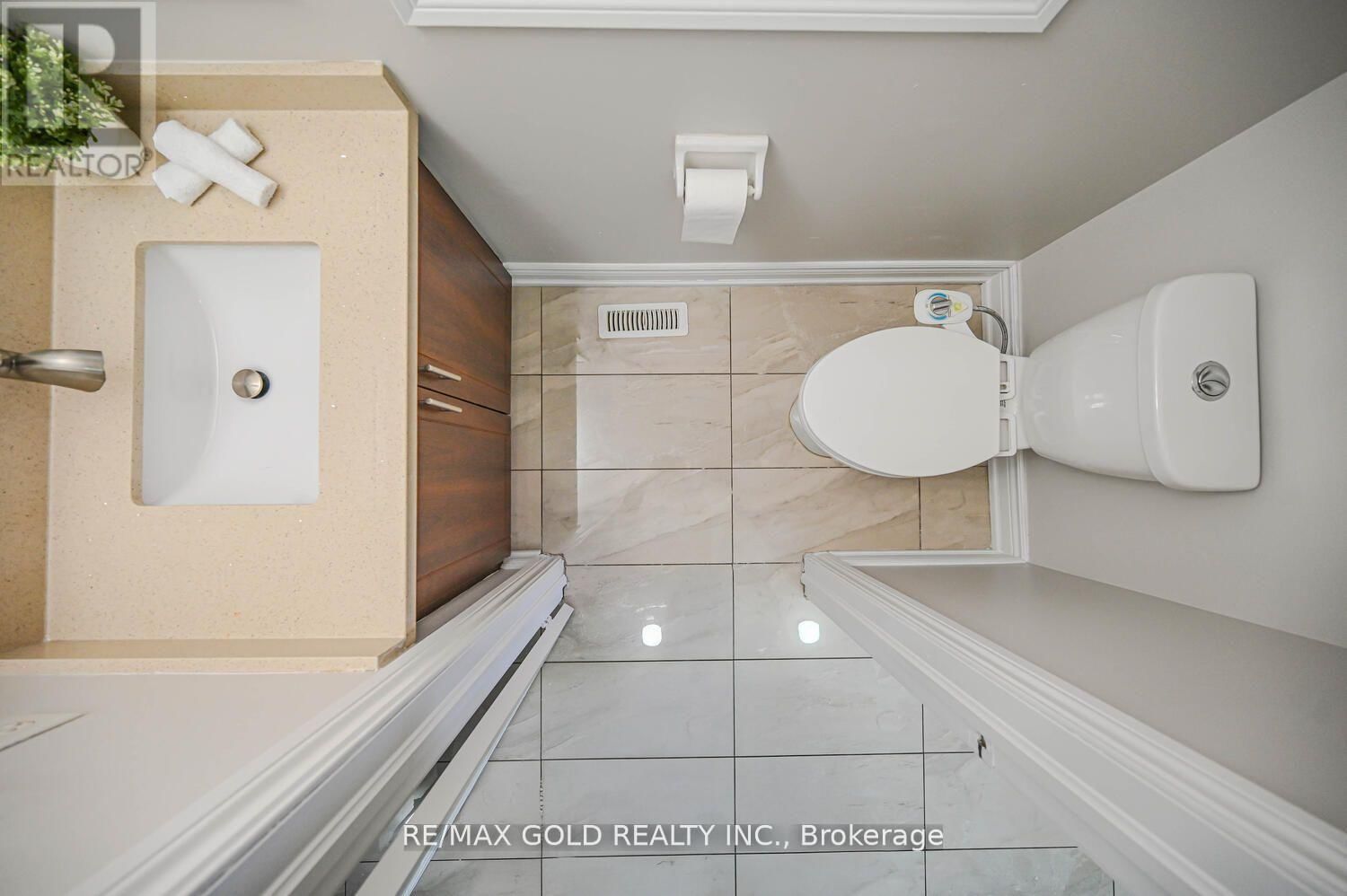 37 REDWILLOW ROAD Image 17