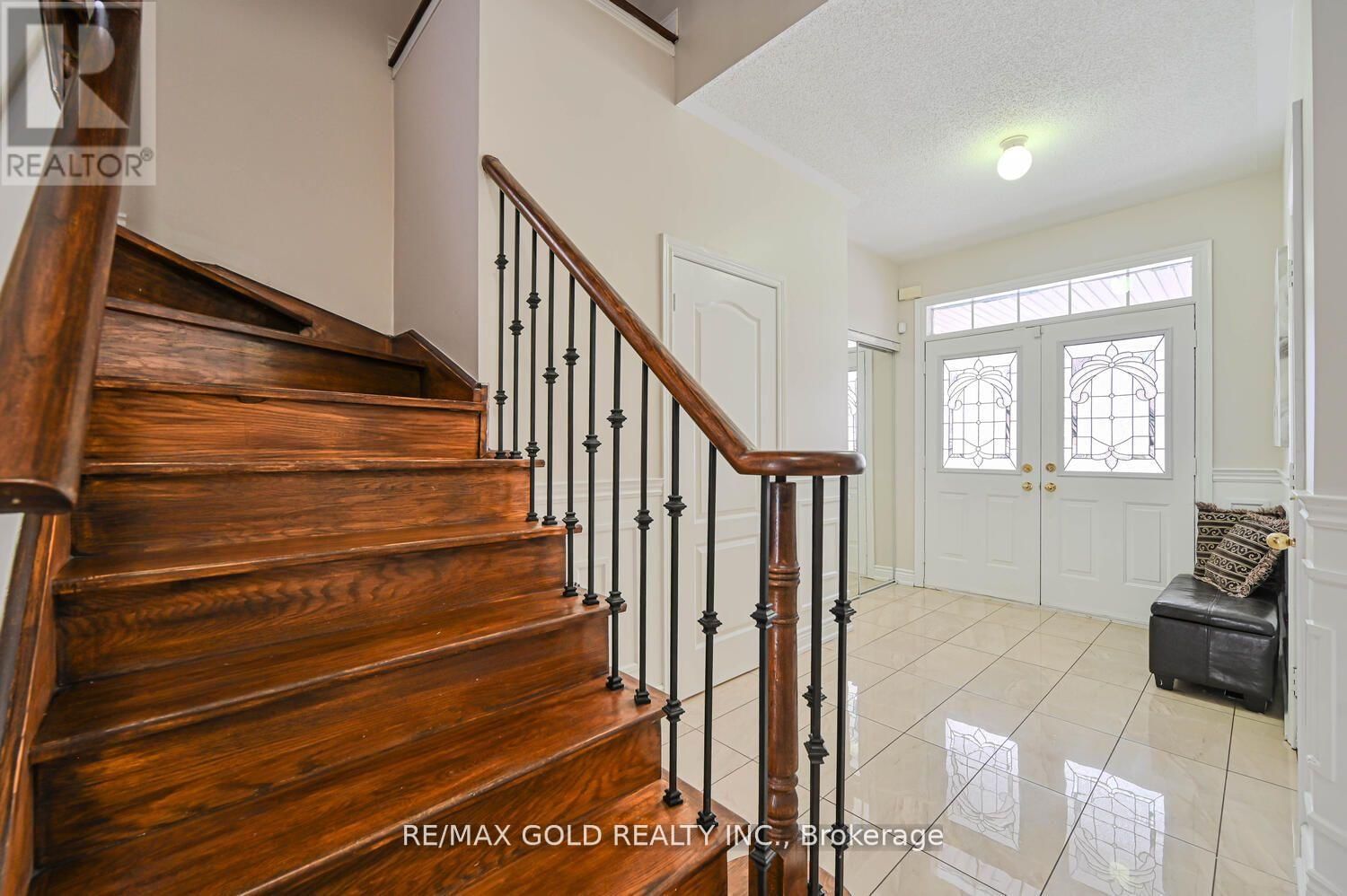 37 REDWILLOW ROAD Image 18