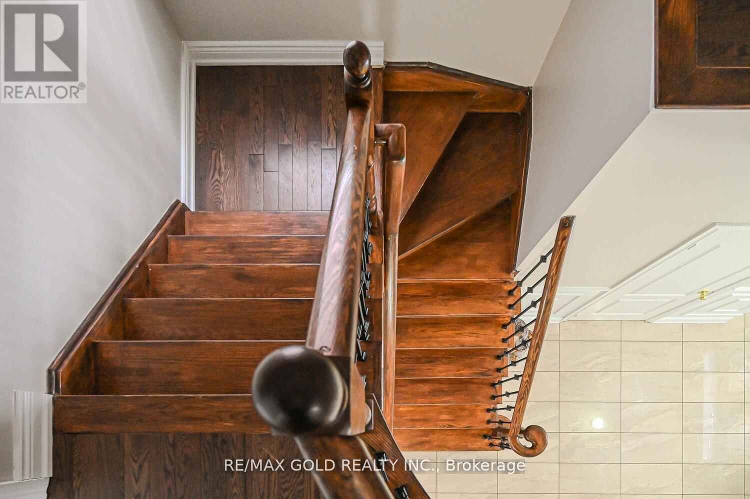 37 REDWILLOW ROAD Image 19