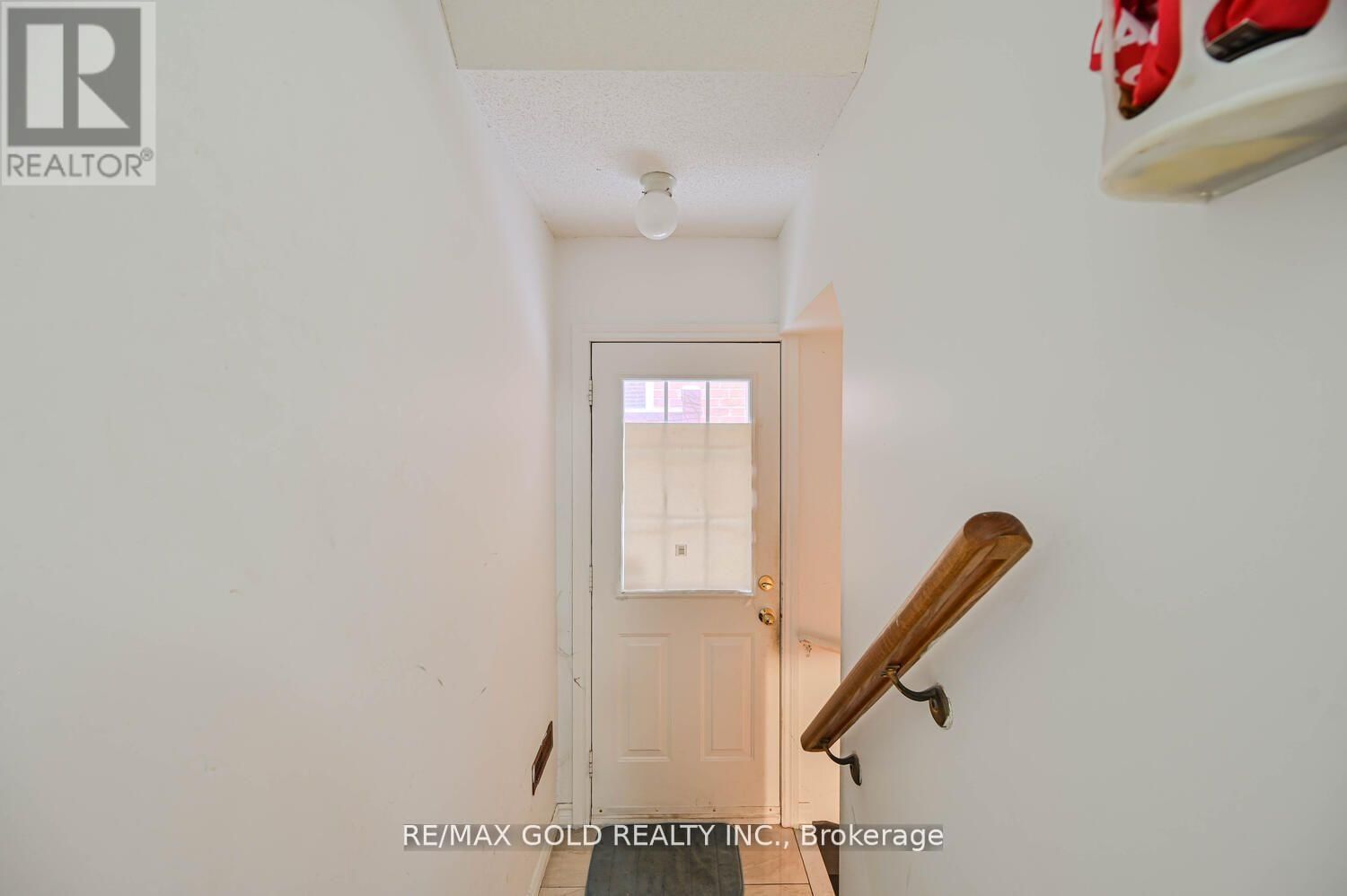 37 REDWILLOW ROAD Image 30