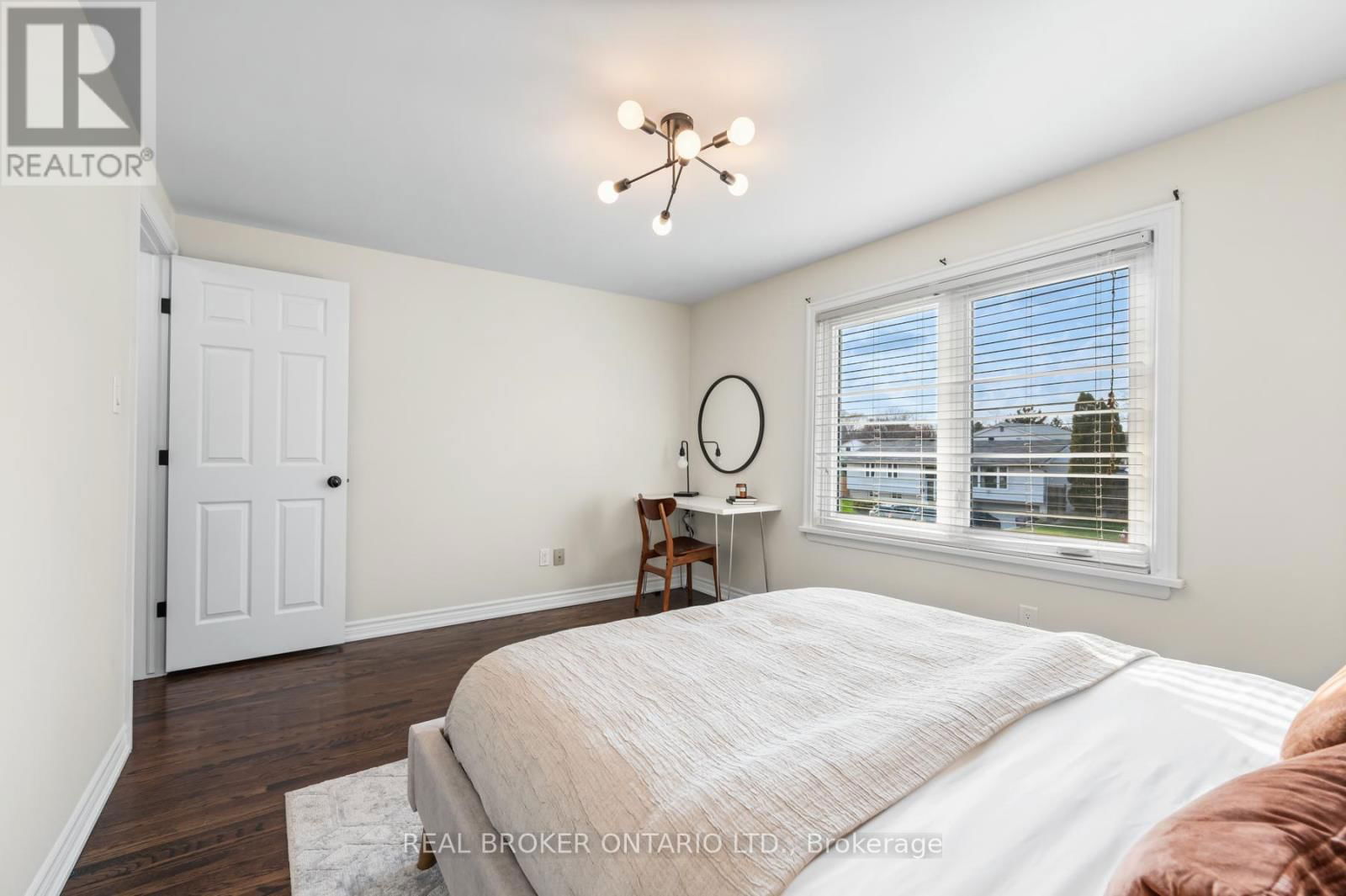9 CAVENDISH CRESCENT Image 33