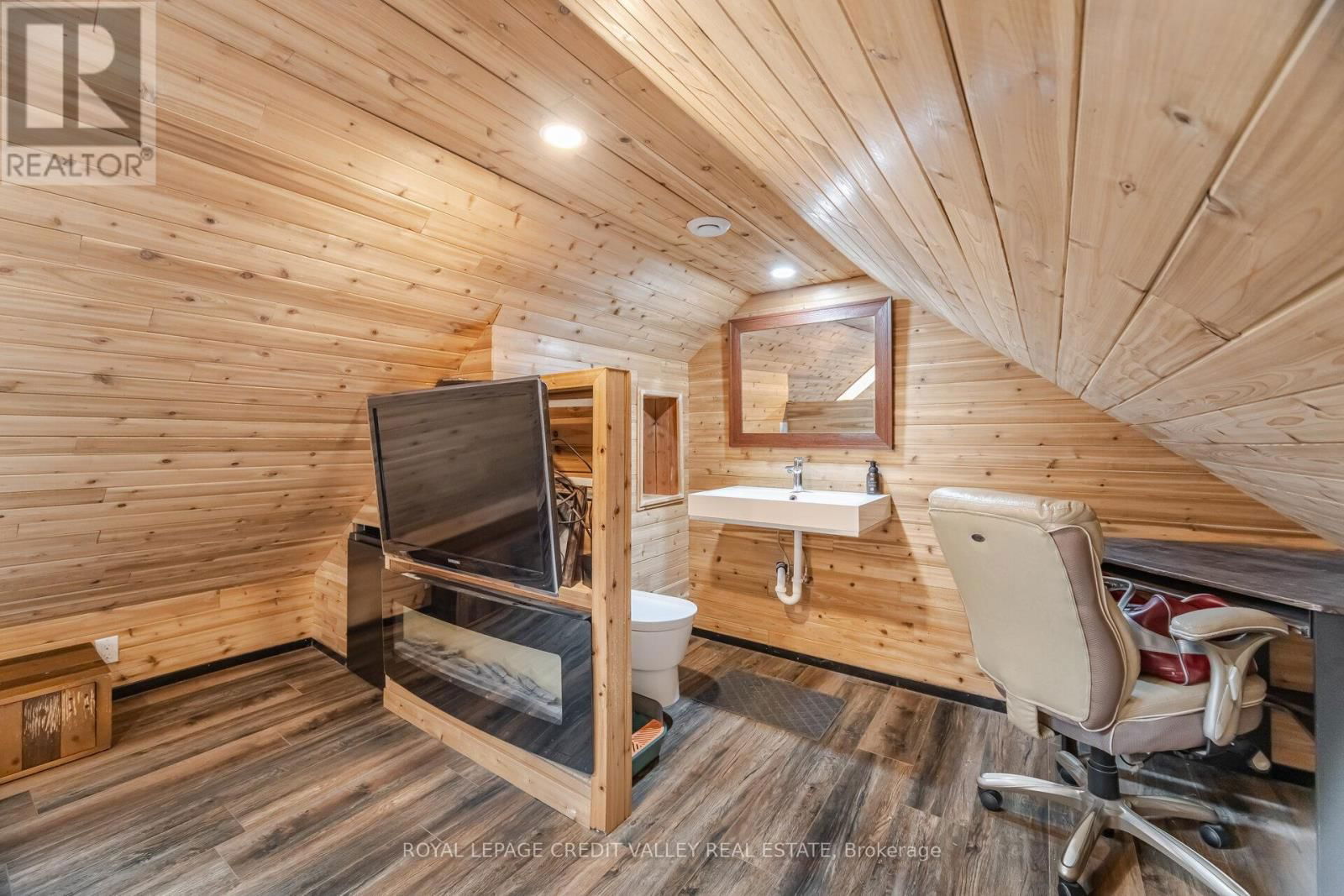 165 ISLINGTON AVENUE Image 34