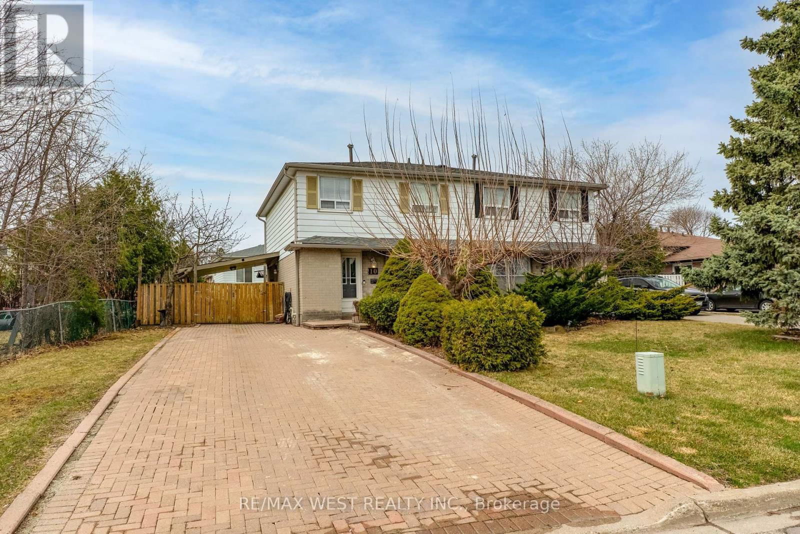 10 GREENWOOD CRESCENT Image 1