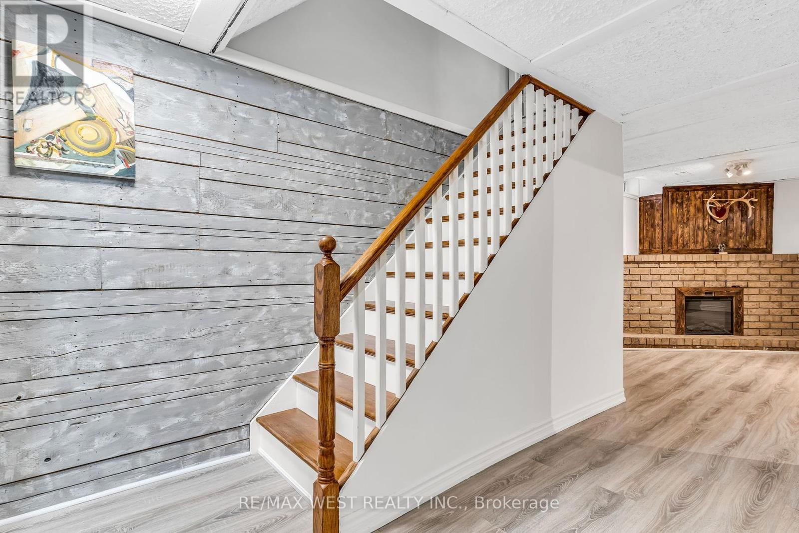 10 GREENWOOD CRESCENT Image 39